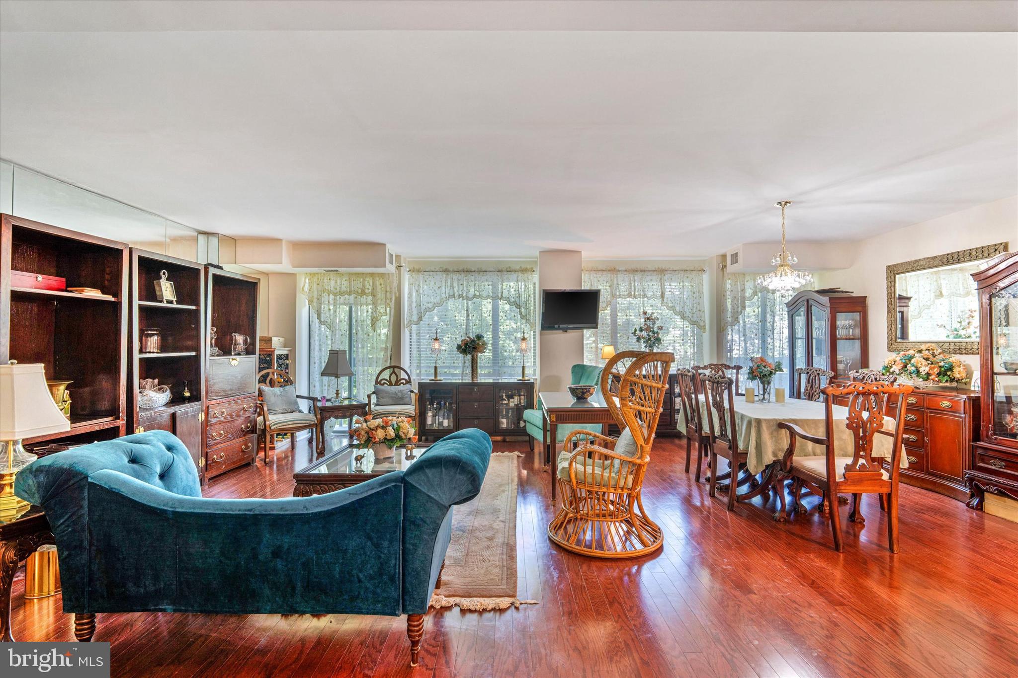 ALTA VISTA - Residential