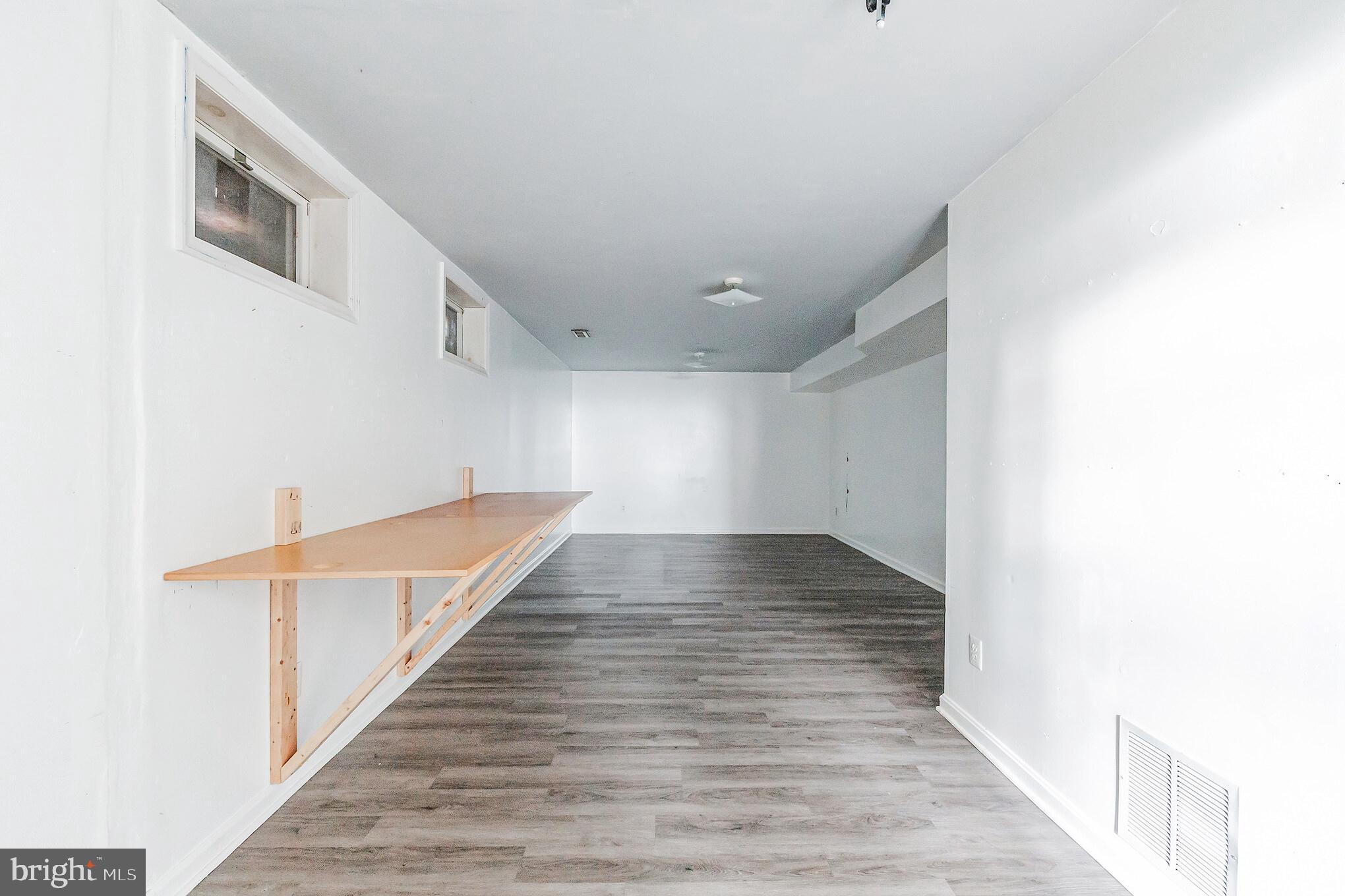 LOWES ISLAND/CASCADES - Residential