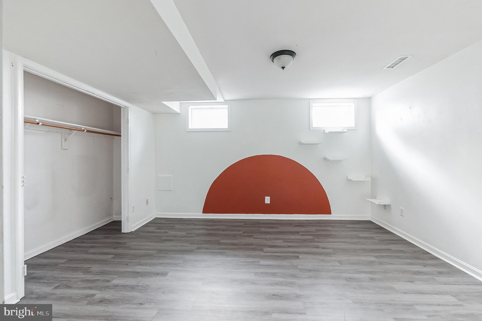 LOWES ISLAND/CASCADES - Residential