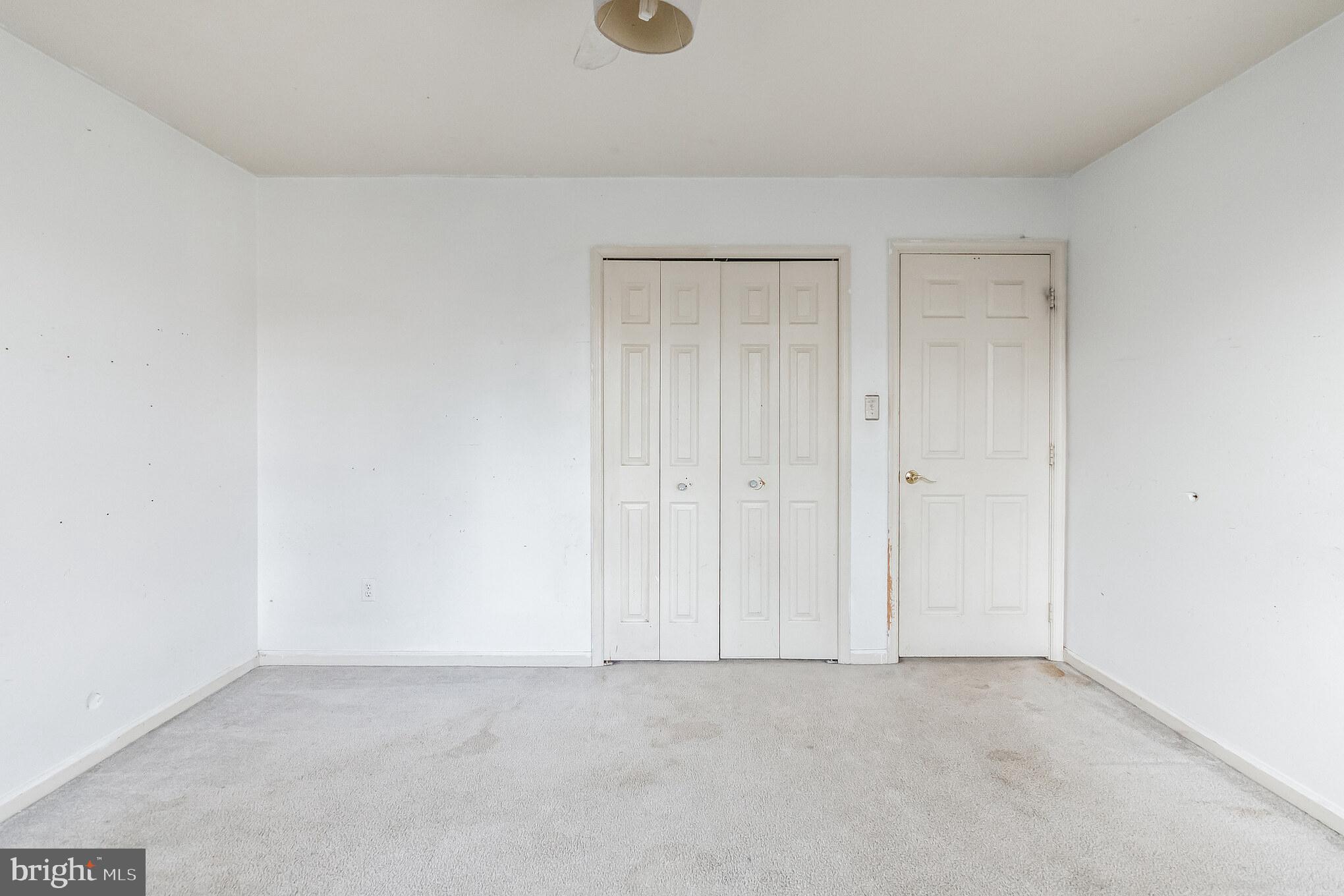 LOWES ISLAND/CASCADES - Residential