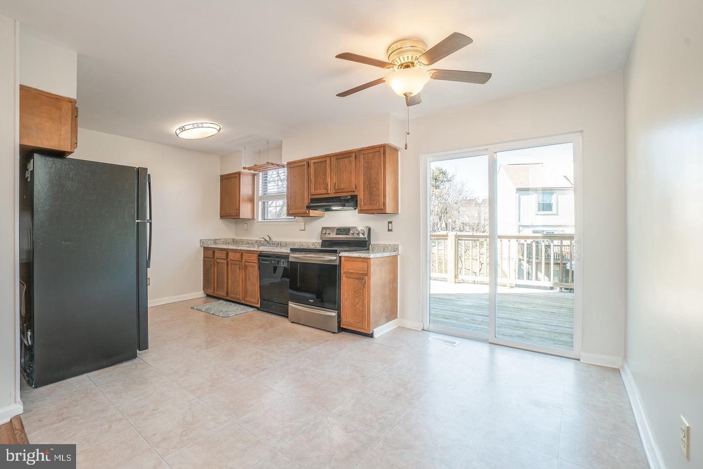 MARINE OAKS VILLAGE - Residential Lease