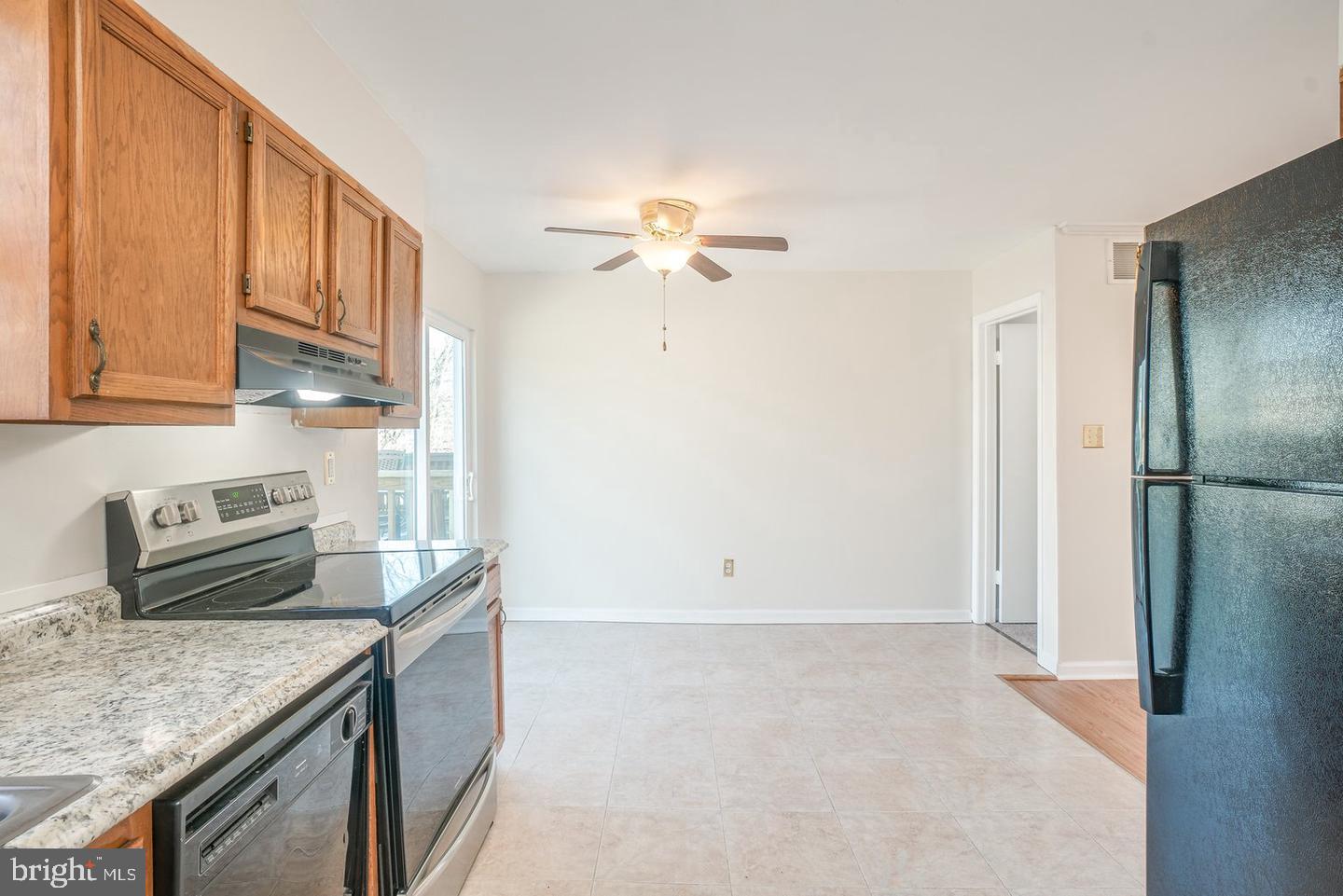 MARINE OAKS VILLAGE - Residential Lease