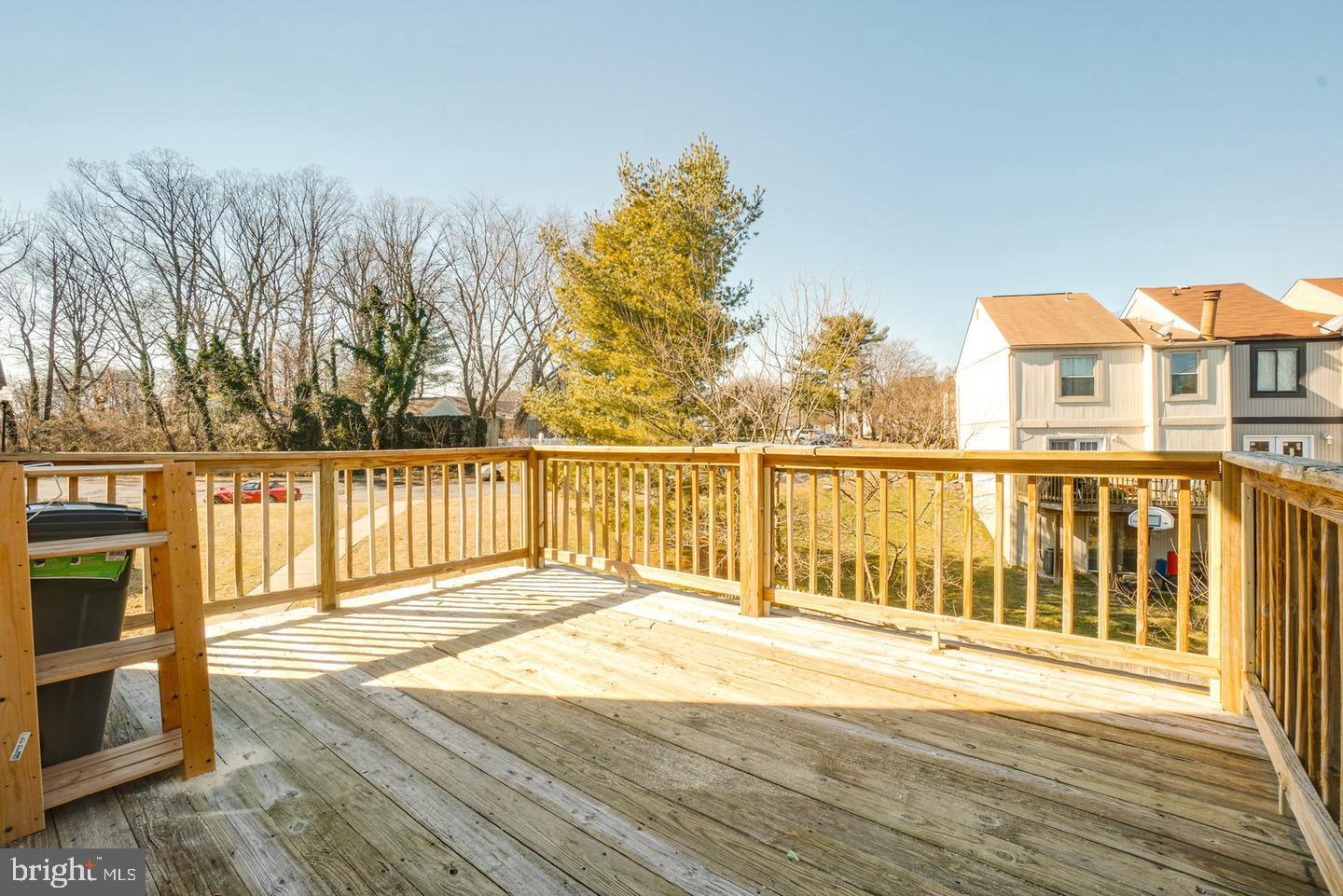 MARINE OAKS VILLAGE - Residential Lease