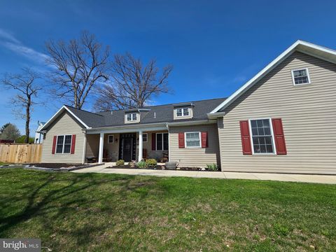 Photo of 695 Midway Road, YORK HAVEN, PA 17370 (MLS # PAYK2101182)