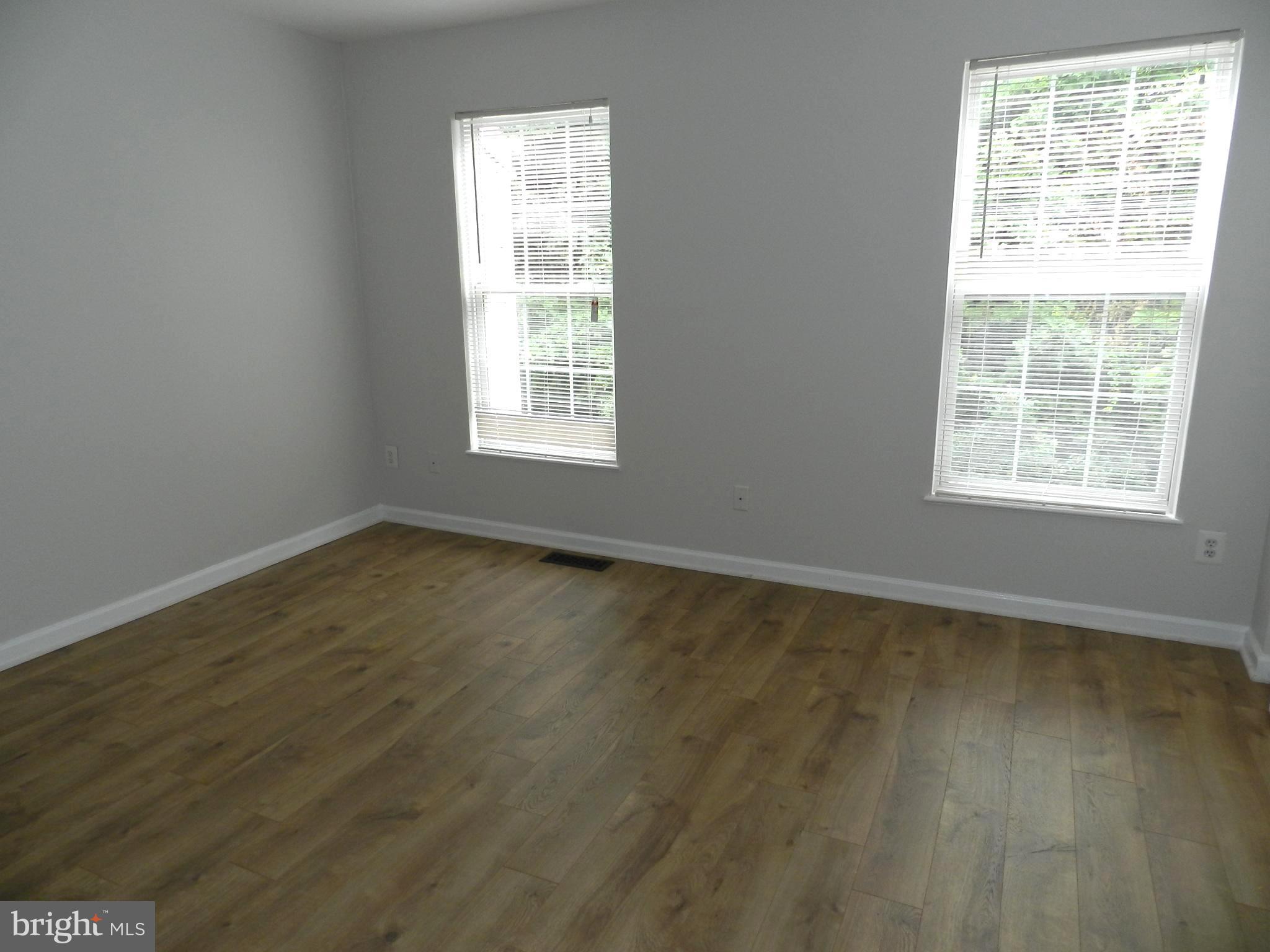 DEVILS REACH CONDOS - Residential