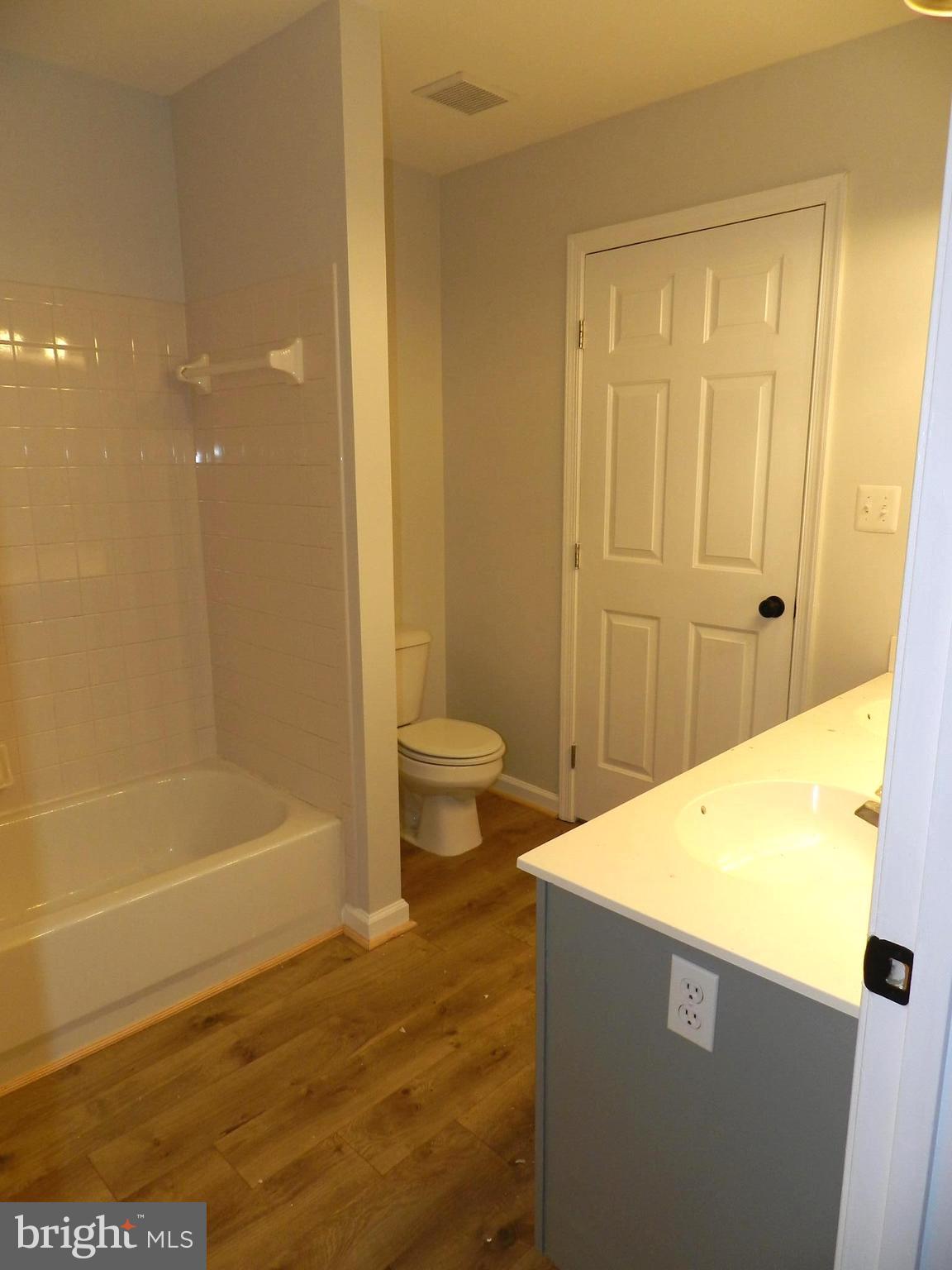 DEVILS REACH CONDOS - Residential