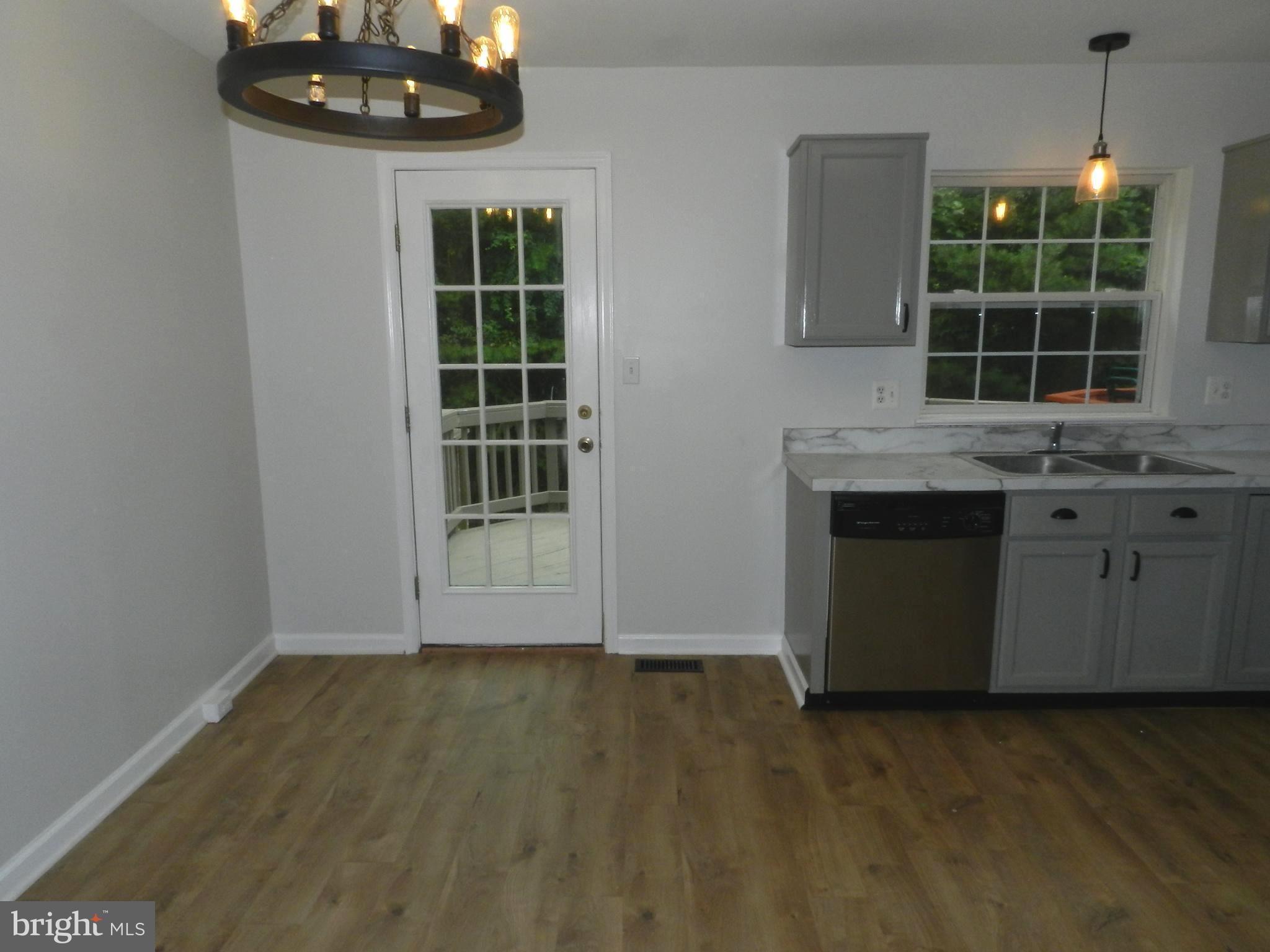 DEVILS REACH CONDOS - Residential