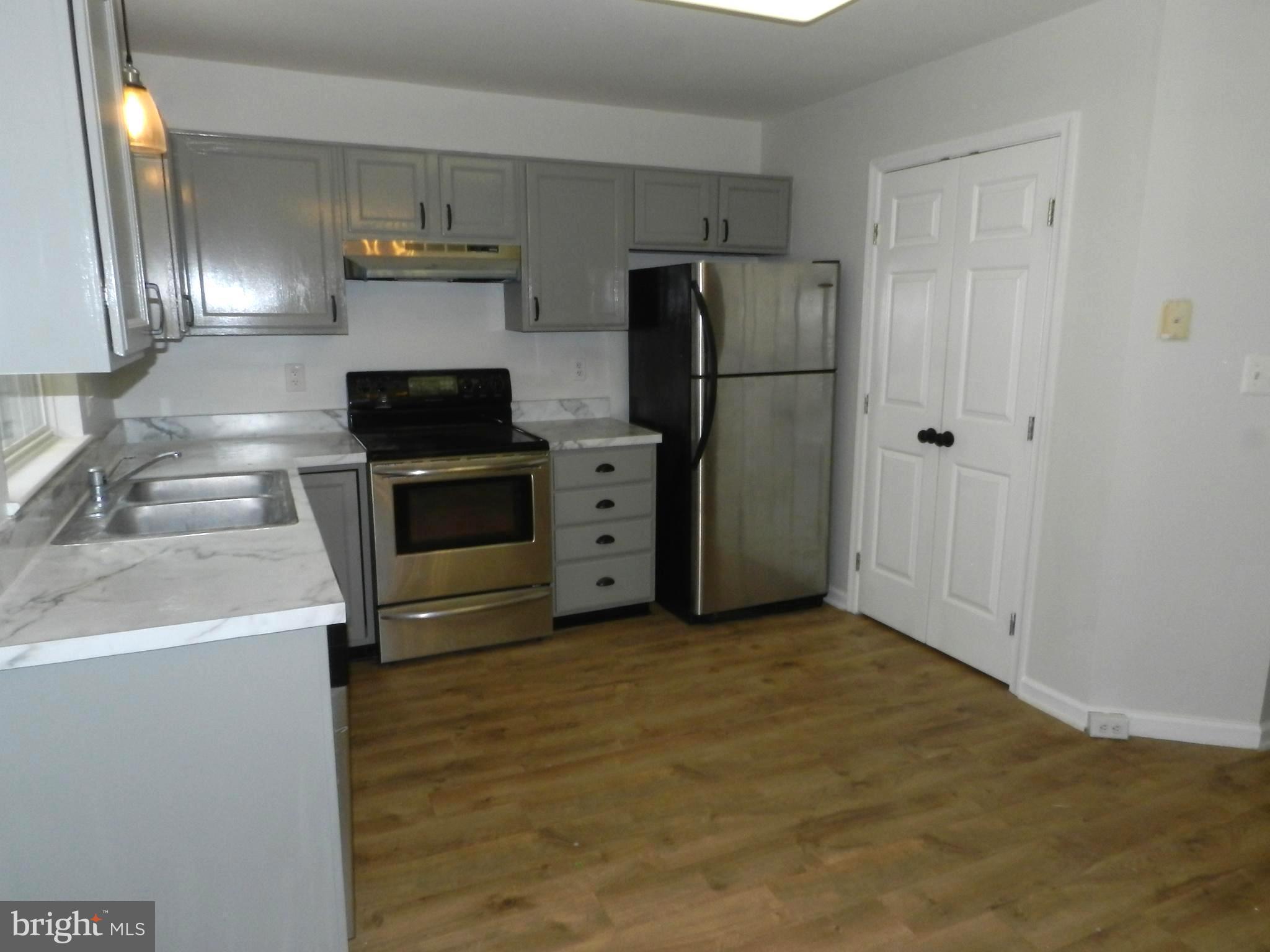 DEVILS REACH CONDOS - Residential