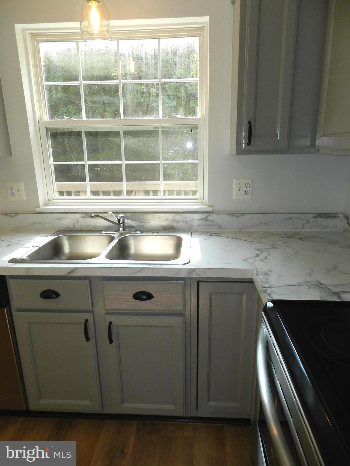 DEVILS REACH CONDOS - Residential