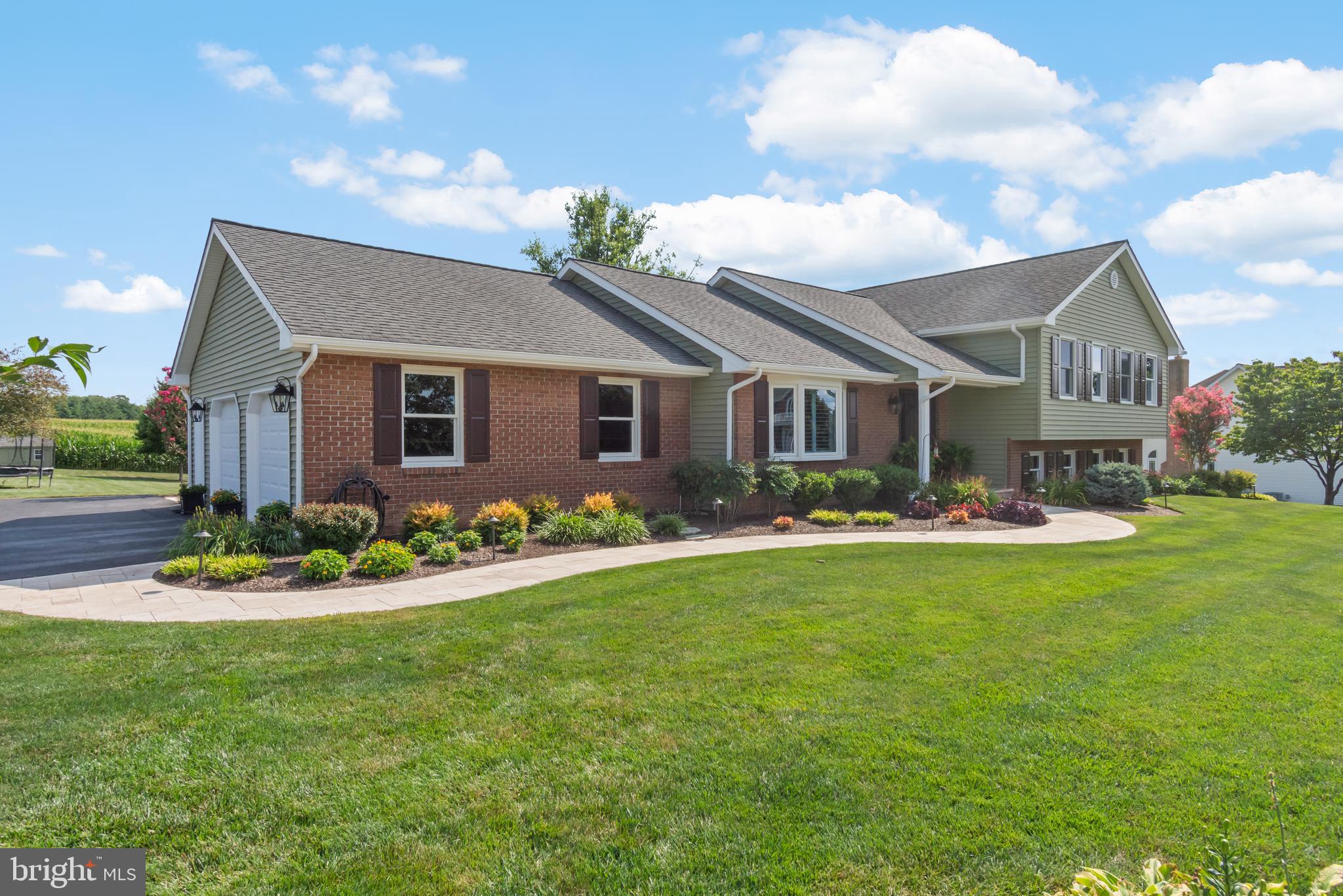 3206 EVES WAY