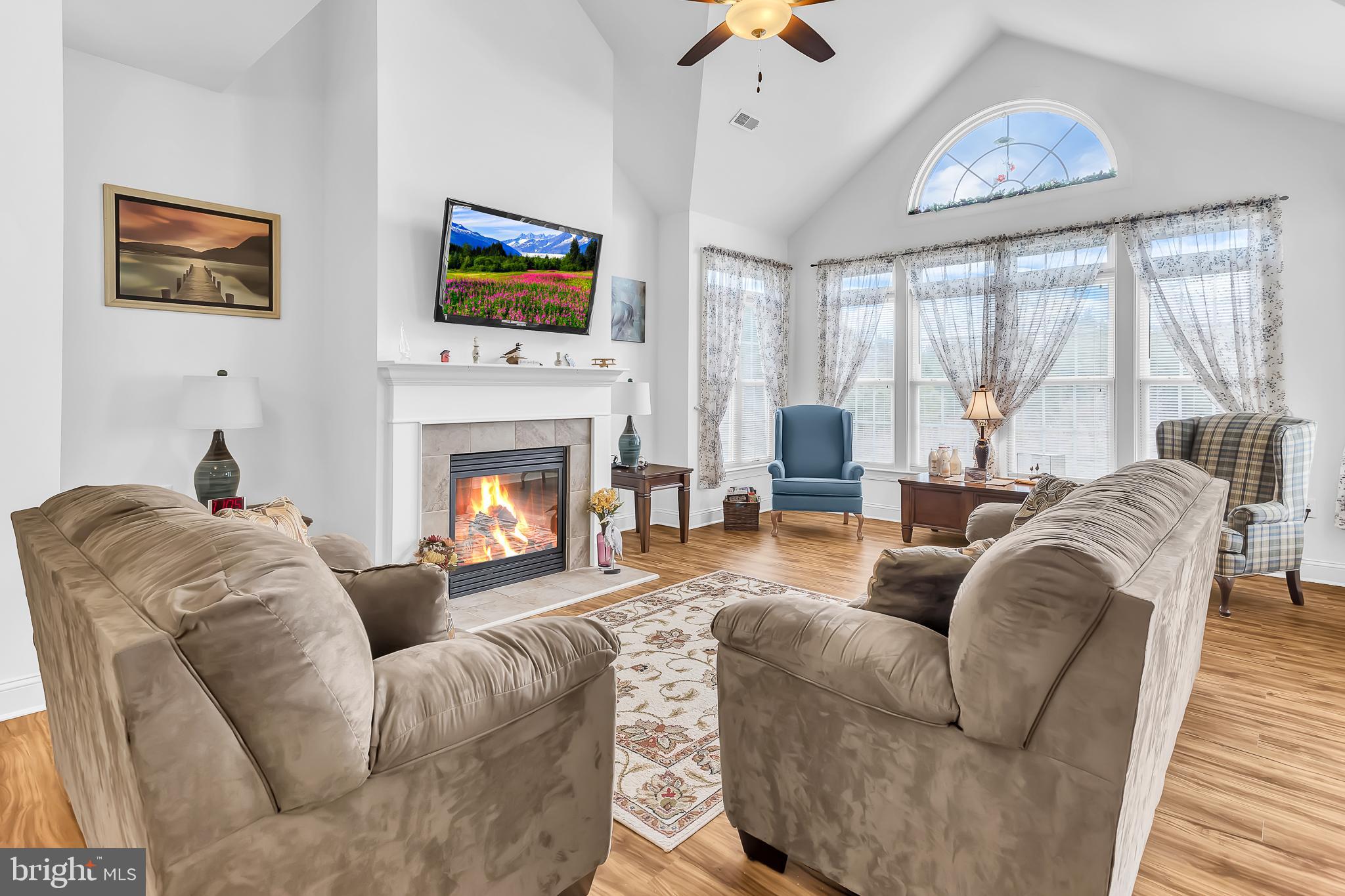 SUMMERS GATE - Residential