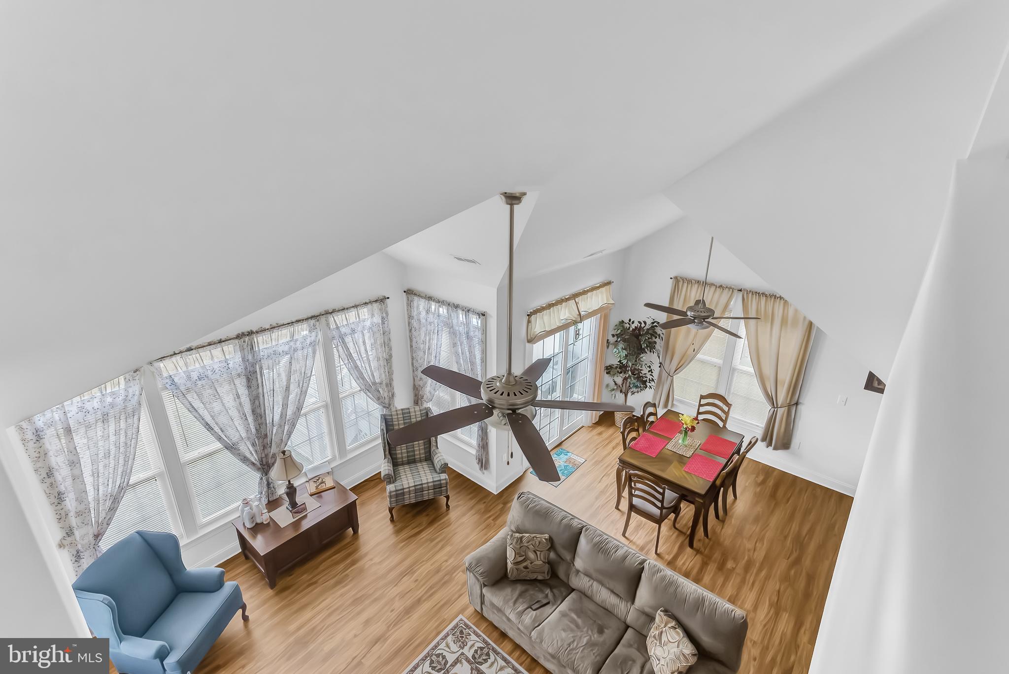 SUMMERS GATE - Residential