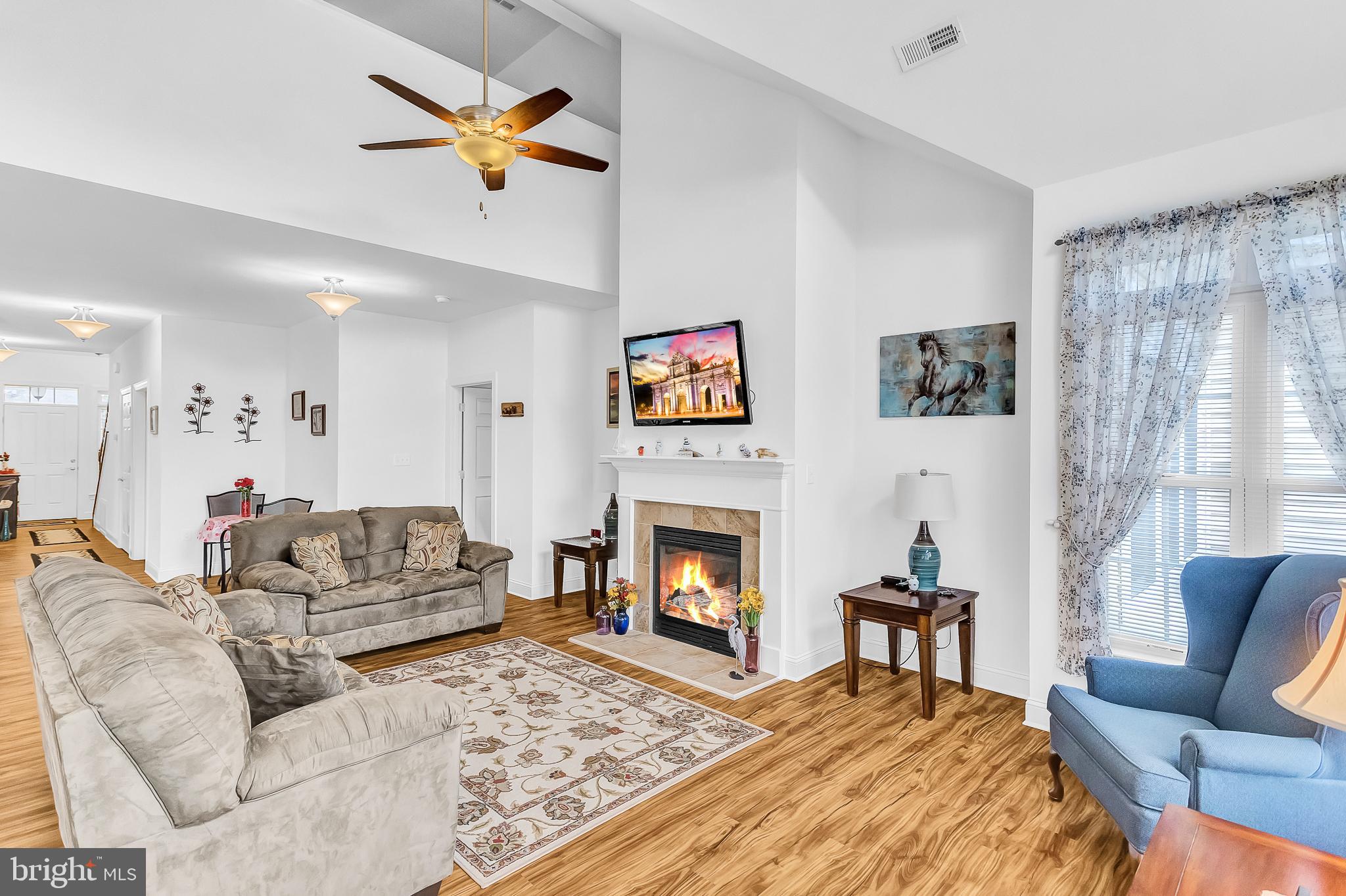 SUMMERS GATE - Residential