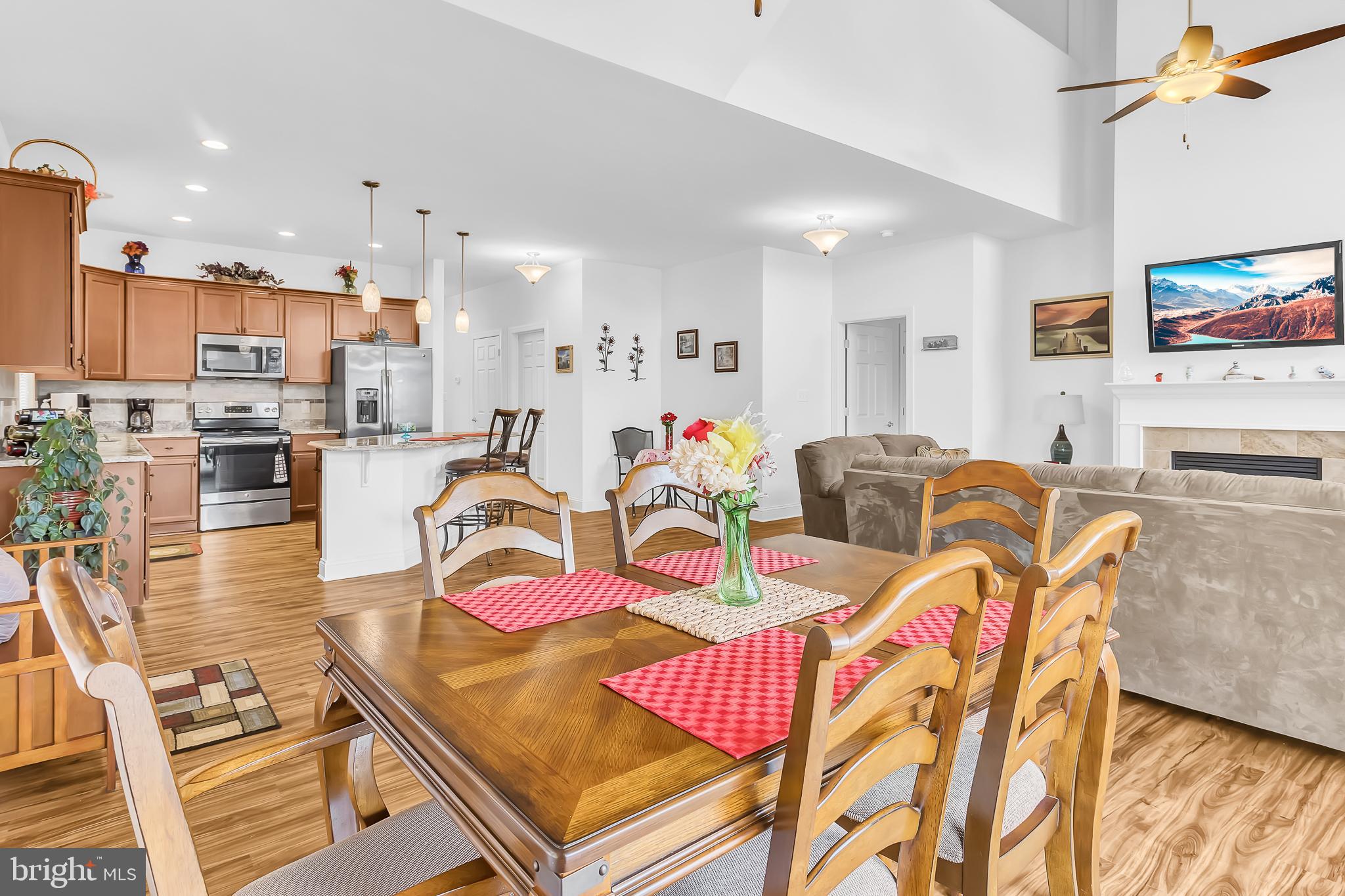 SUMMERS GATE - Residential