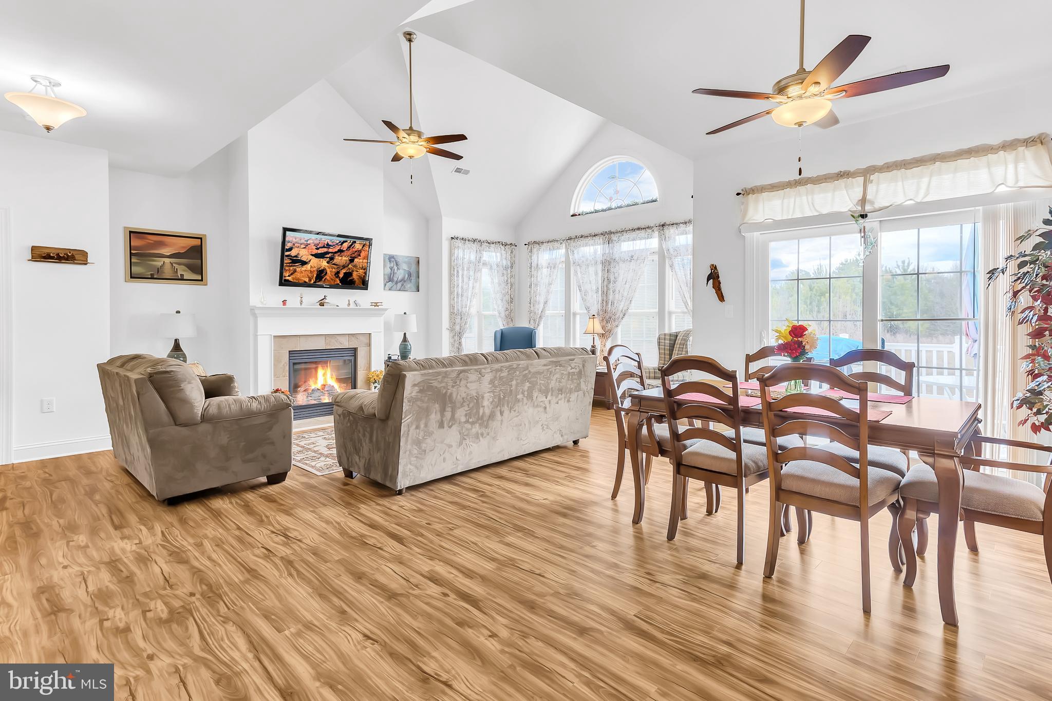 SUMMERS GATE - Residential