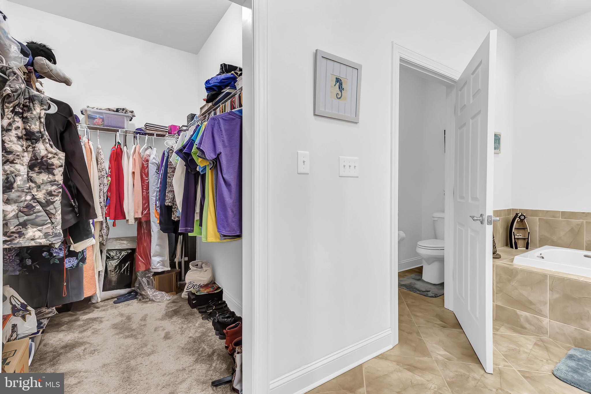 SUMMERS GATE - Residential