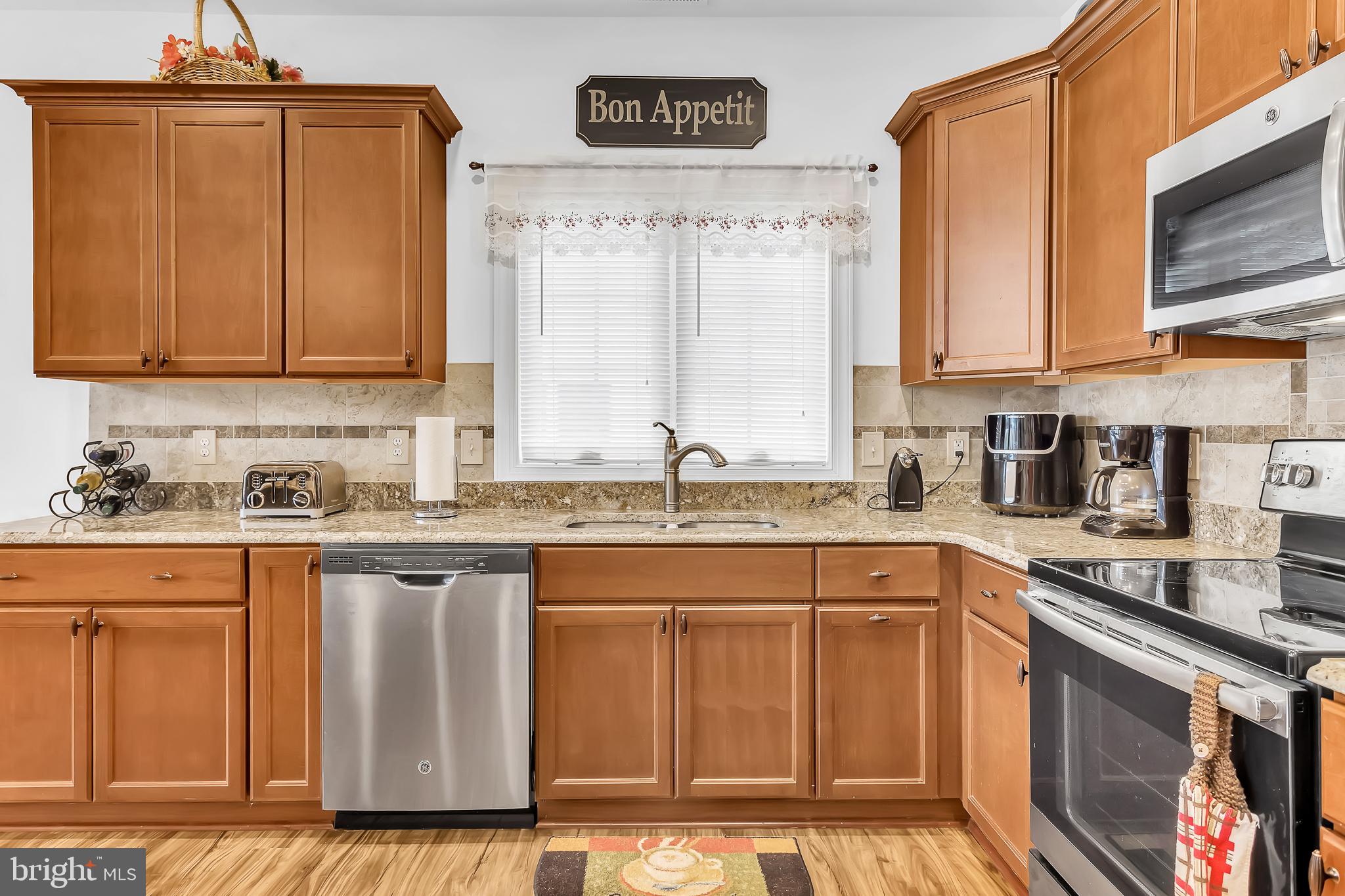 SUMMERS GATE - Residential