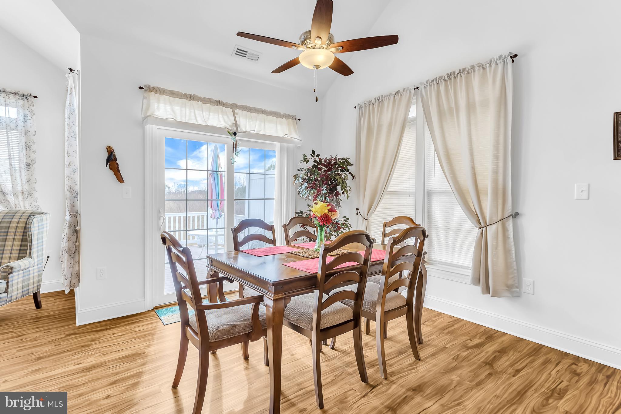 SUMMERS GATE - Residential