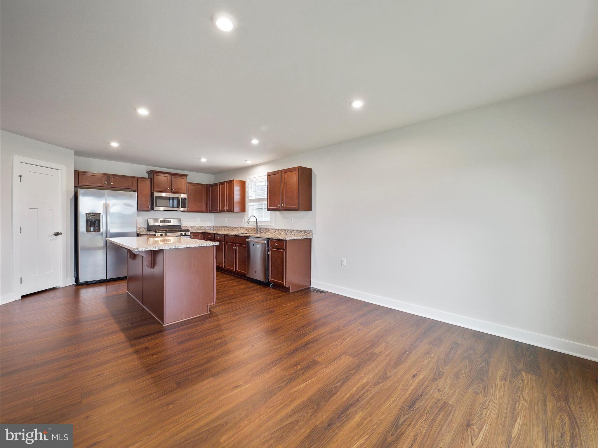 THE LAKES AT MARTINSBURG - Residential