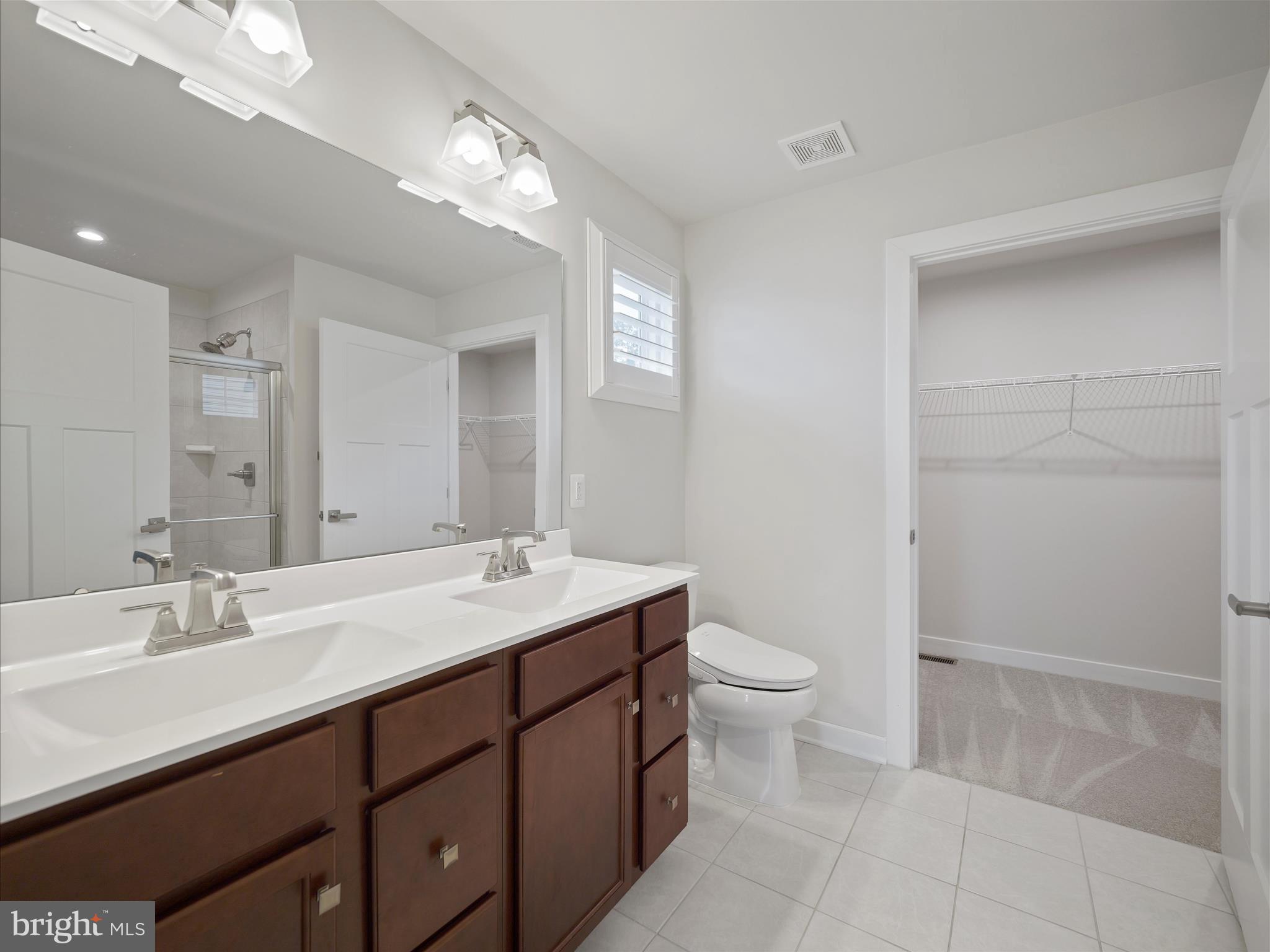 THE LAKES AT MARTINSBURG - Residential