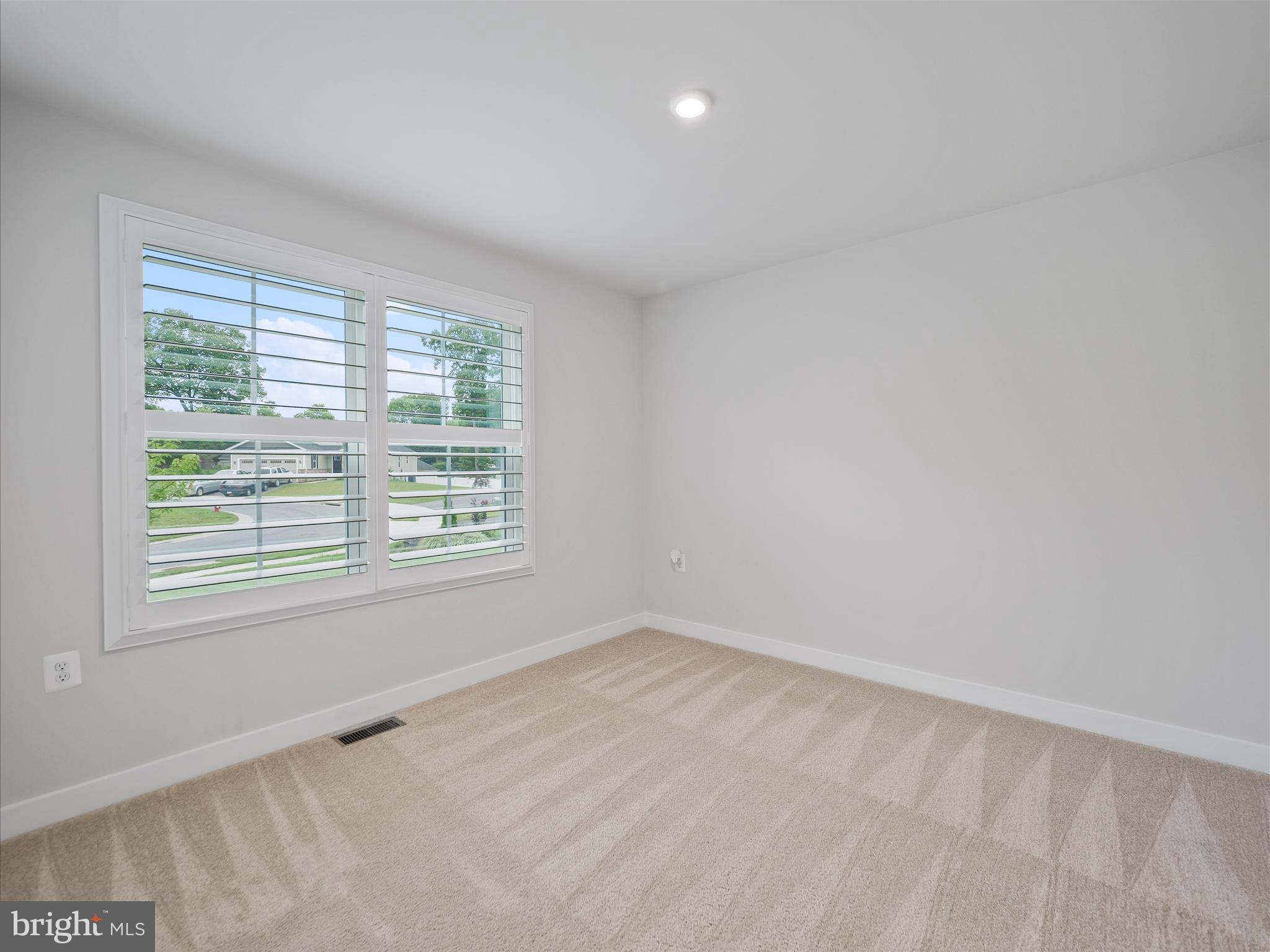 THE LAKES AT MARTINSBURG - Residential