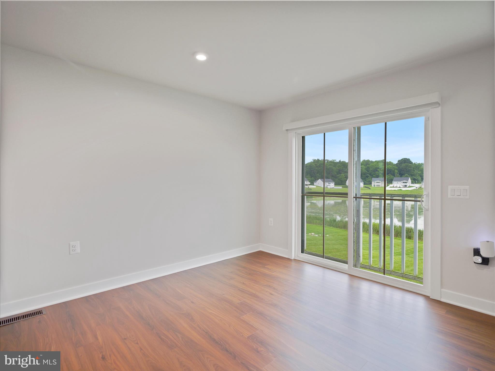 THE LAKES AT MARTINSBURG - Residential