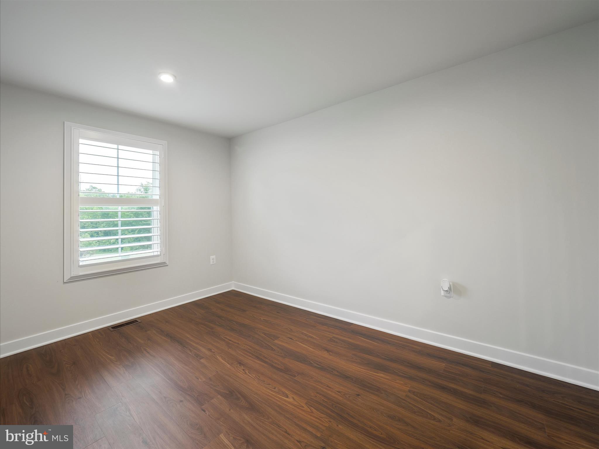 THE LAKES AT MARTINSBURG - Residential