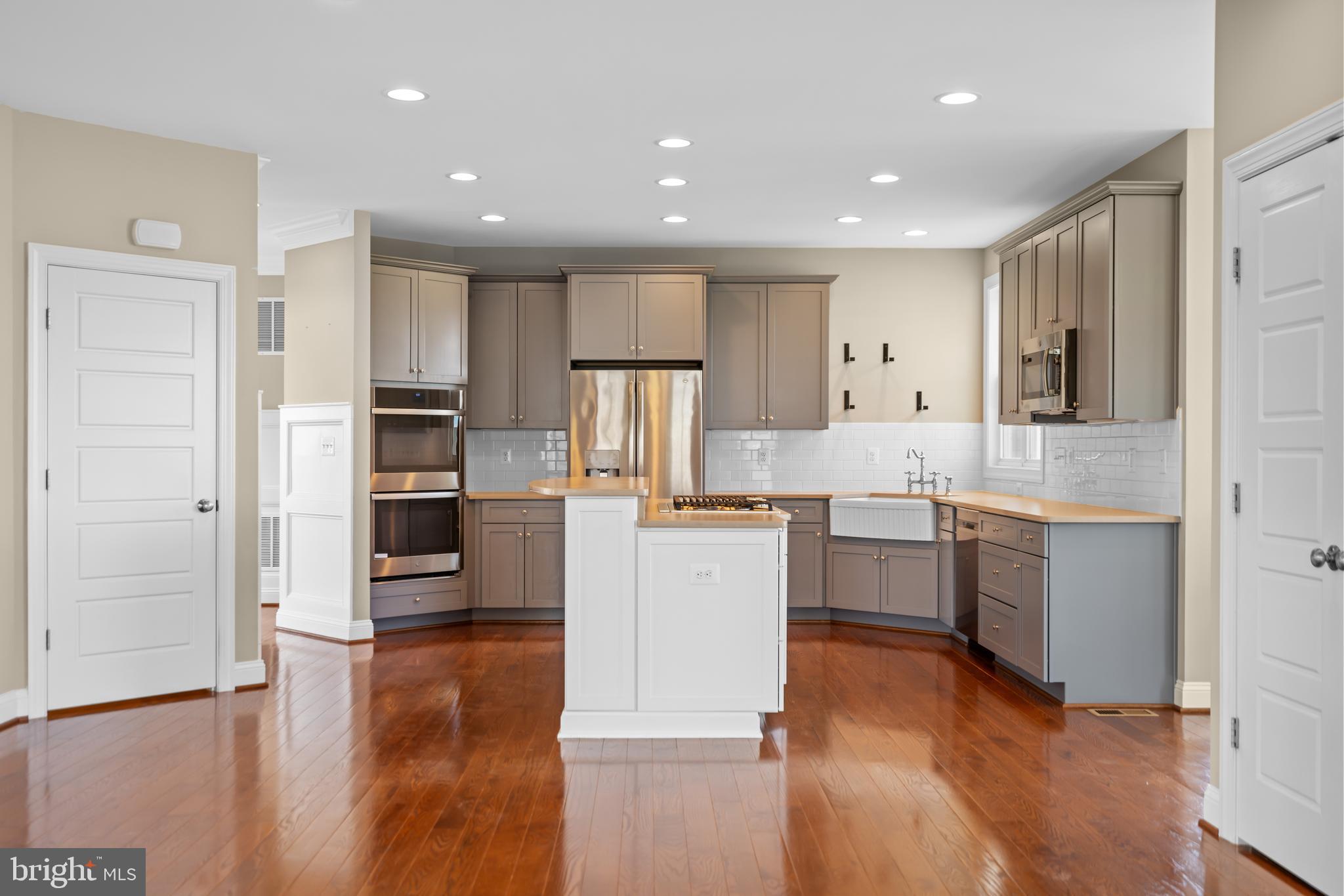 HITES VIEW ESTATES - Residential