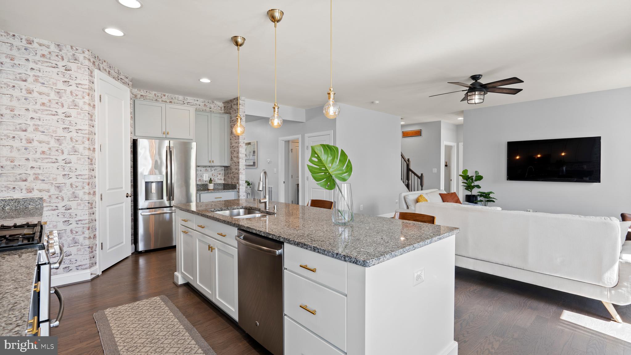 CAYDEN RIDGE - Residential