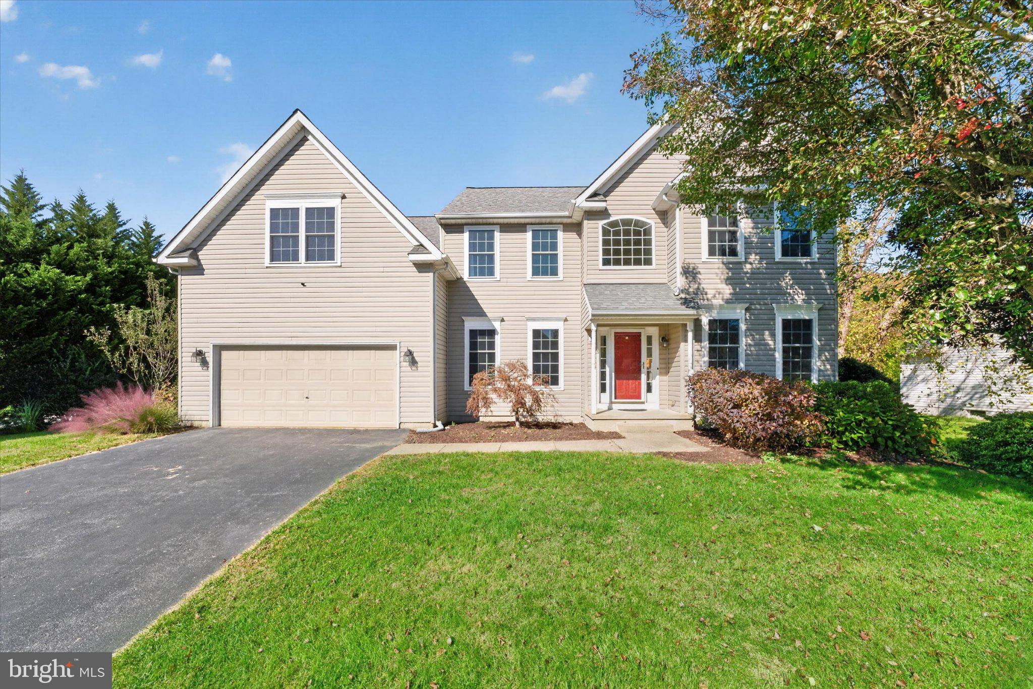33 CRIMSON KING DRIVE