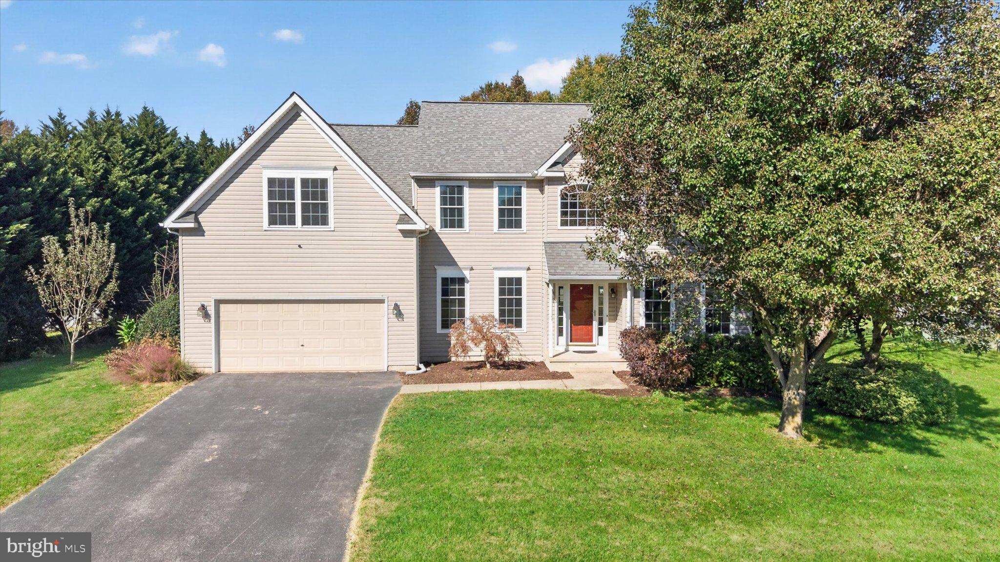33 CRIMSON KING DRIVE