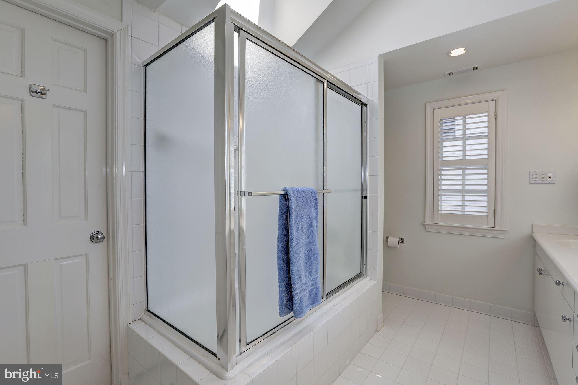 WESTMORELAND HILLS - Residential