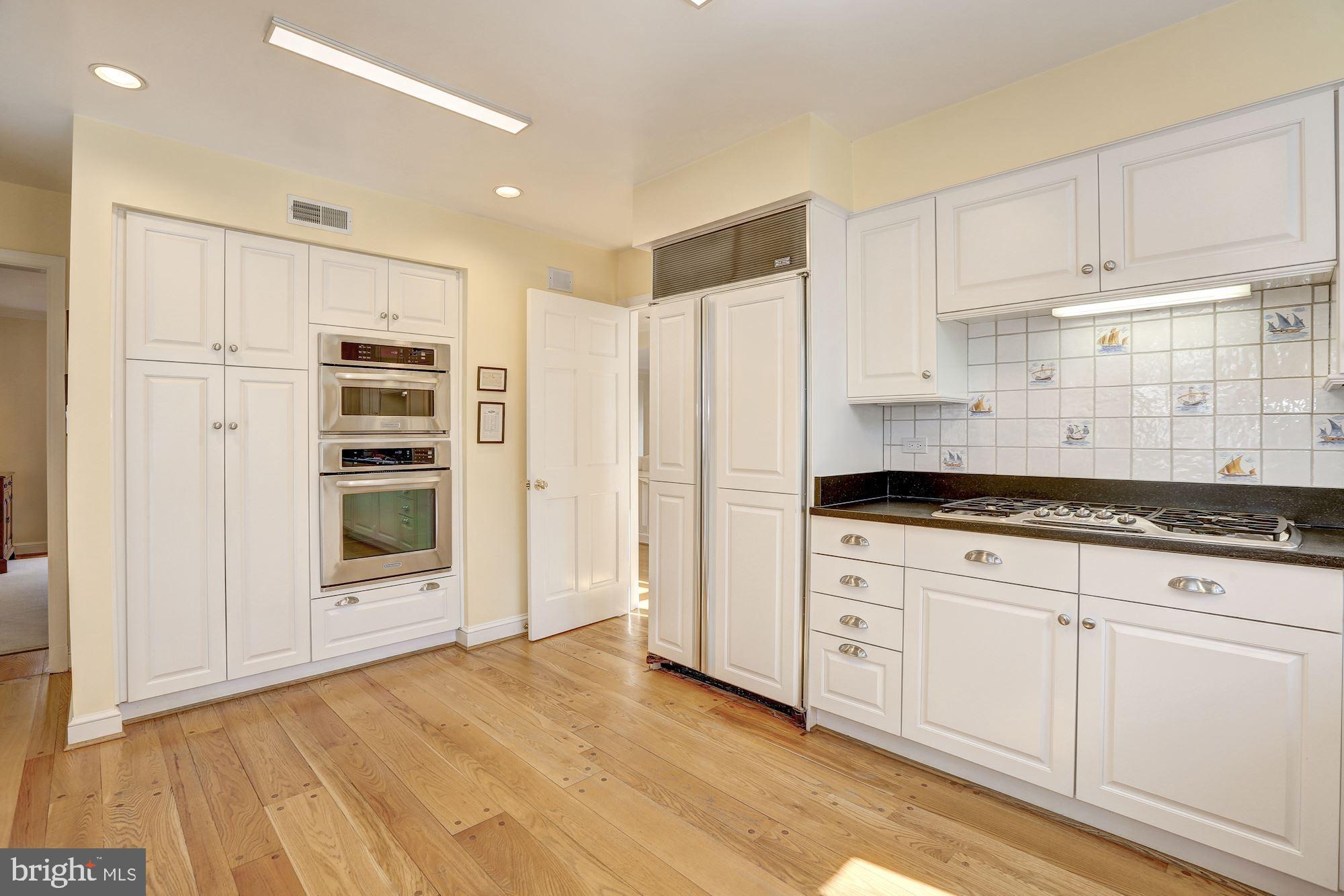 WESTMORELAND HILLS - Residential