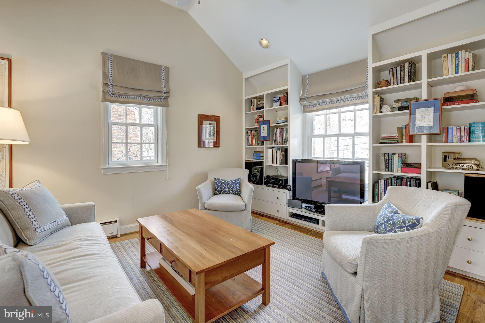 WESTMORELAND HILLS - Residential