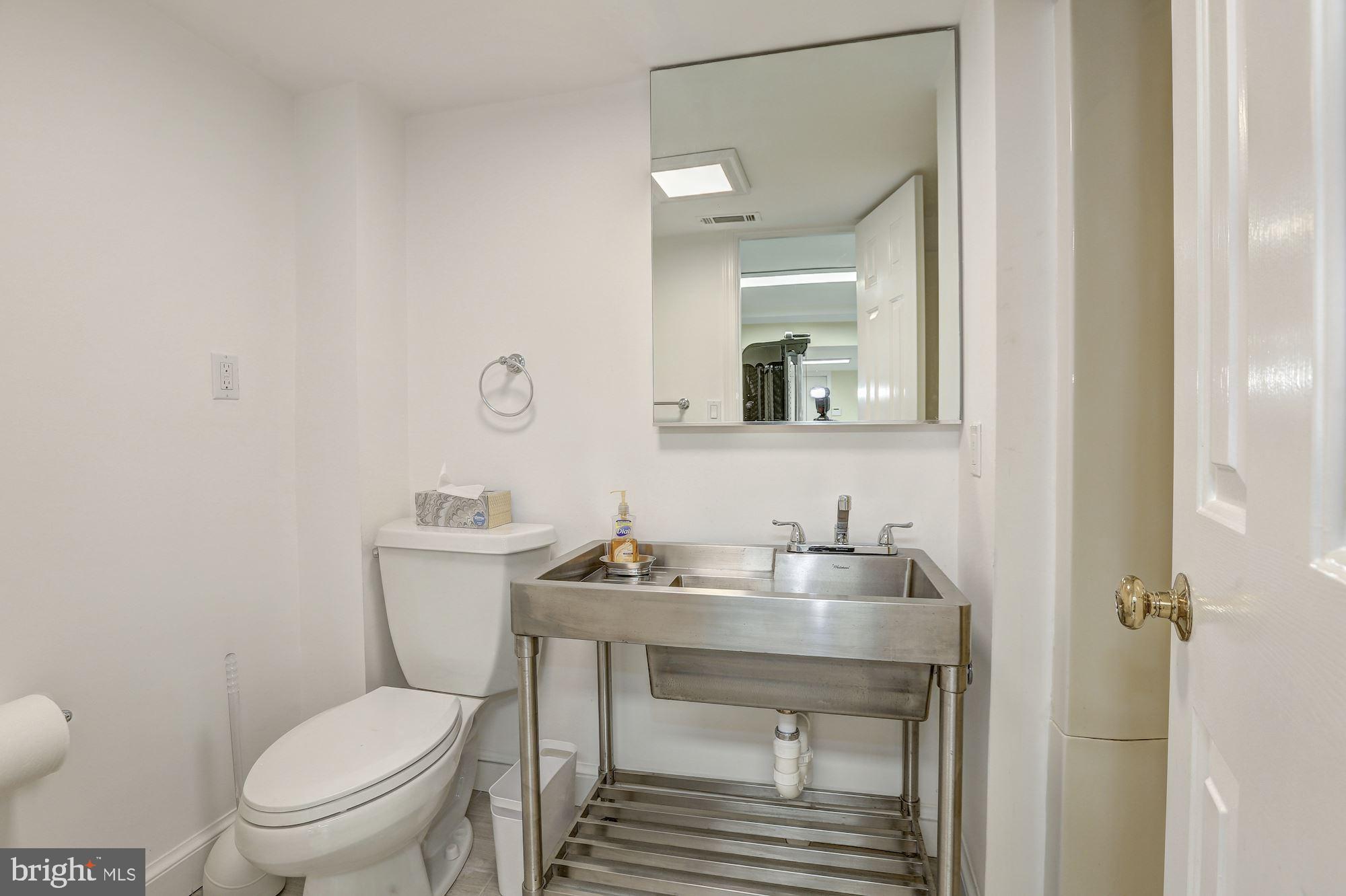 WESTMORELAND HILLS - Residential