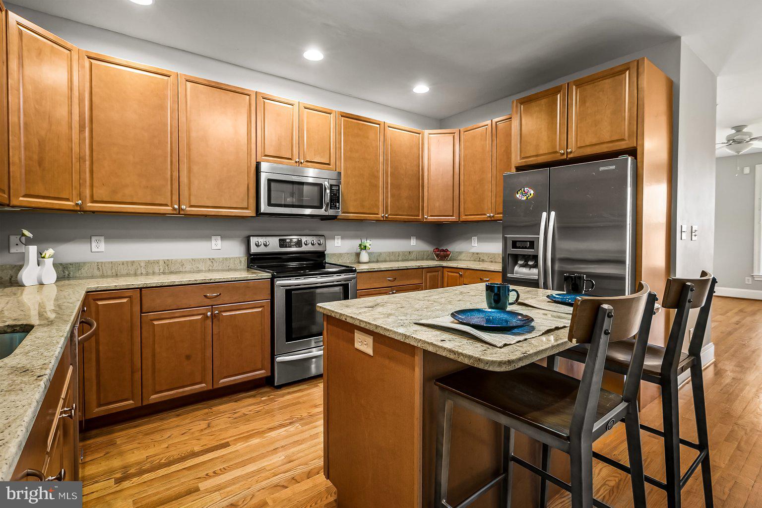 HIGHLANDTOWN - Residential