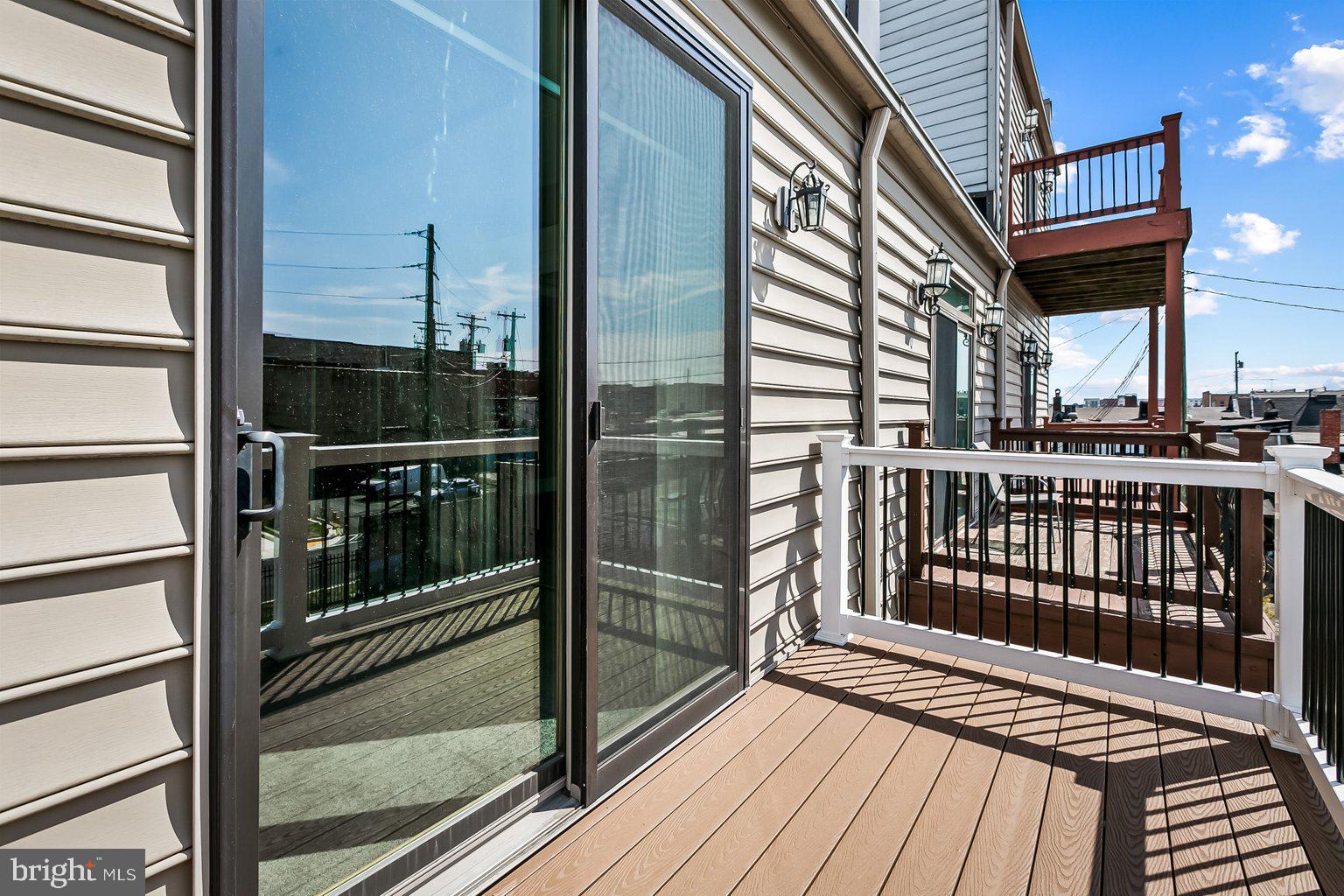 HIGHLANDTOWN - Residential