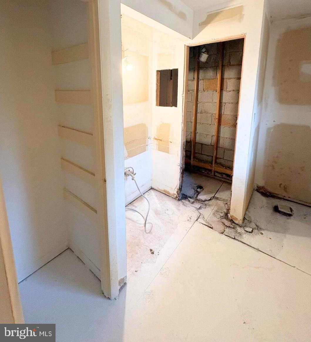 HUNTINGTON - Residential