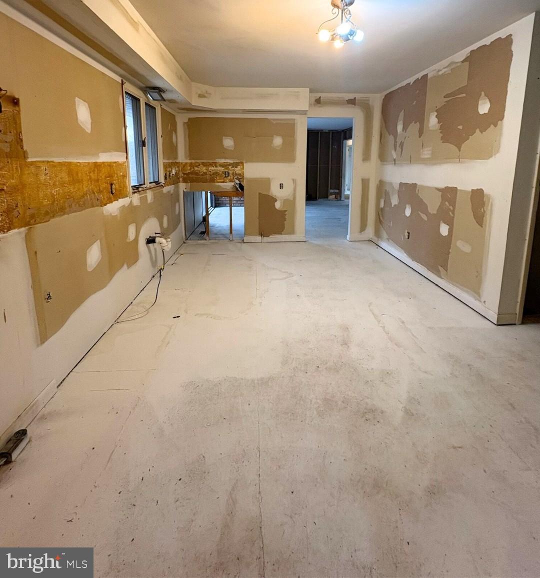 HUNTINGTON - Residential