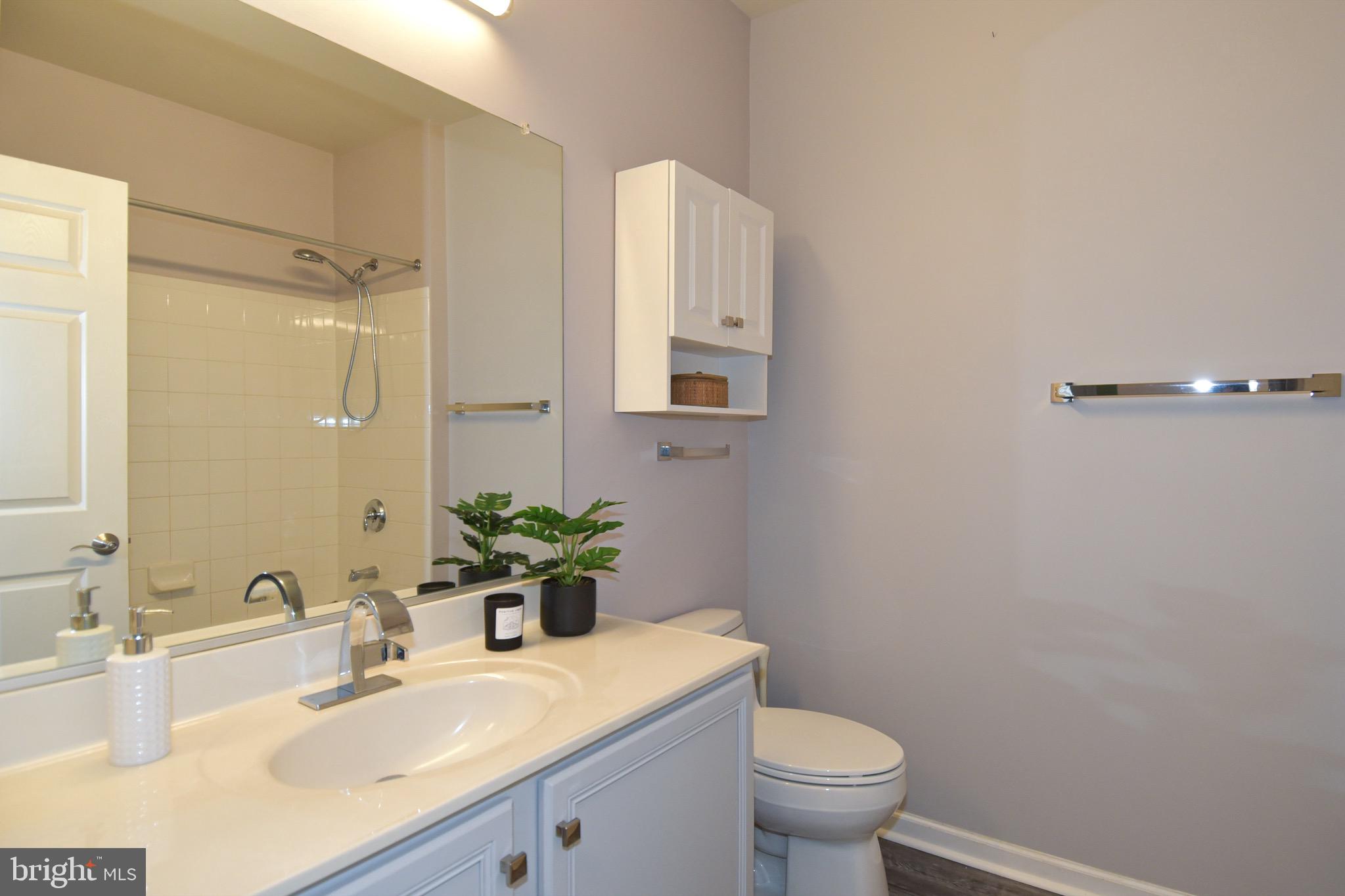 THE ADDISON AT ST PAUL - Residential