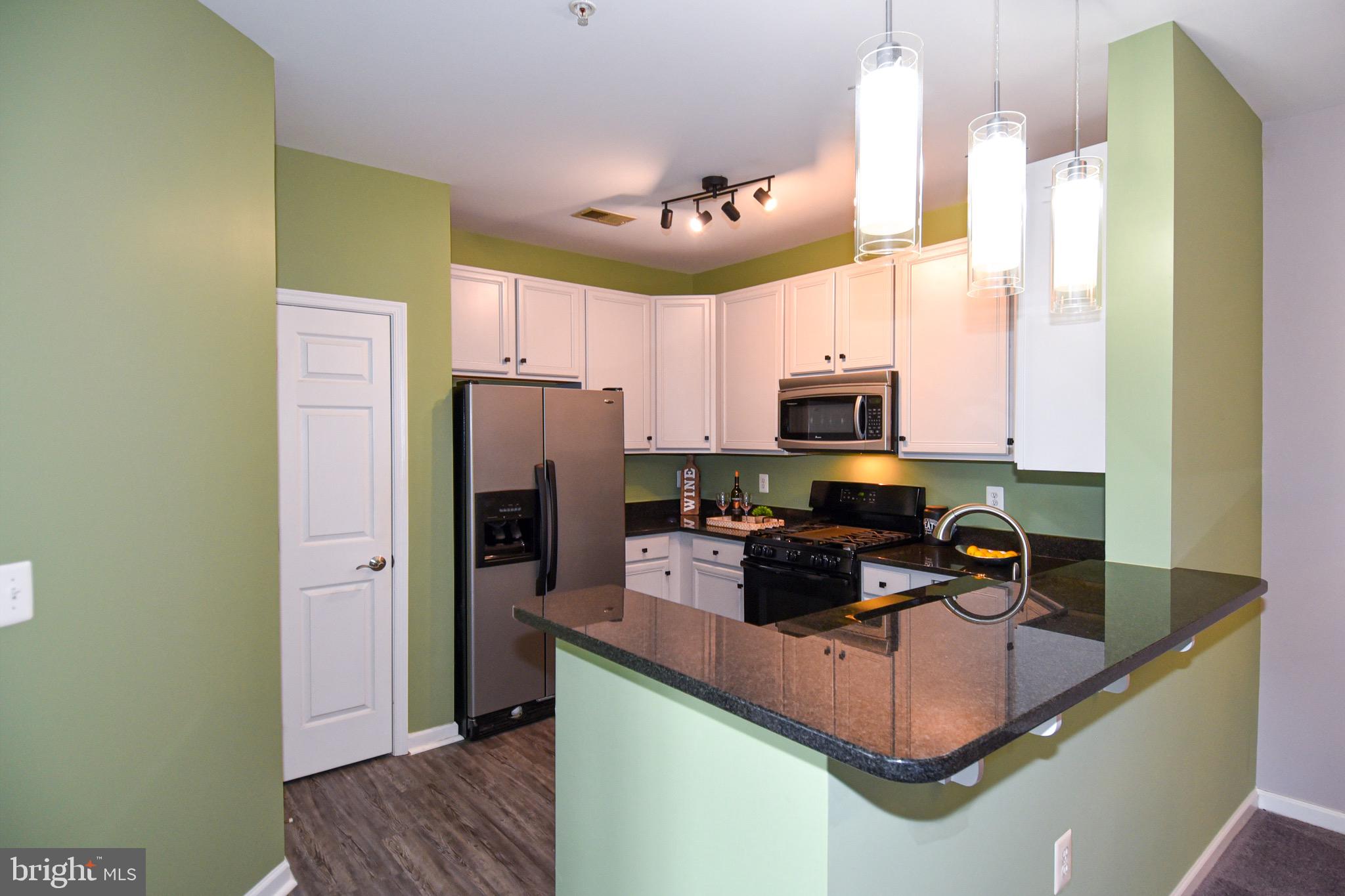 THE ADDISON AT ST PAUL - Residential