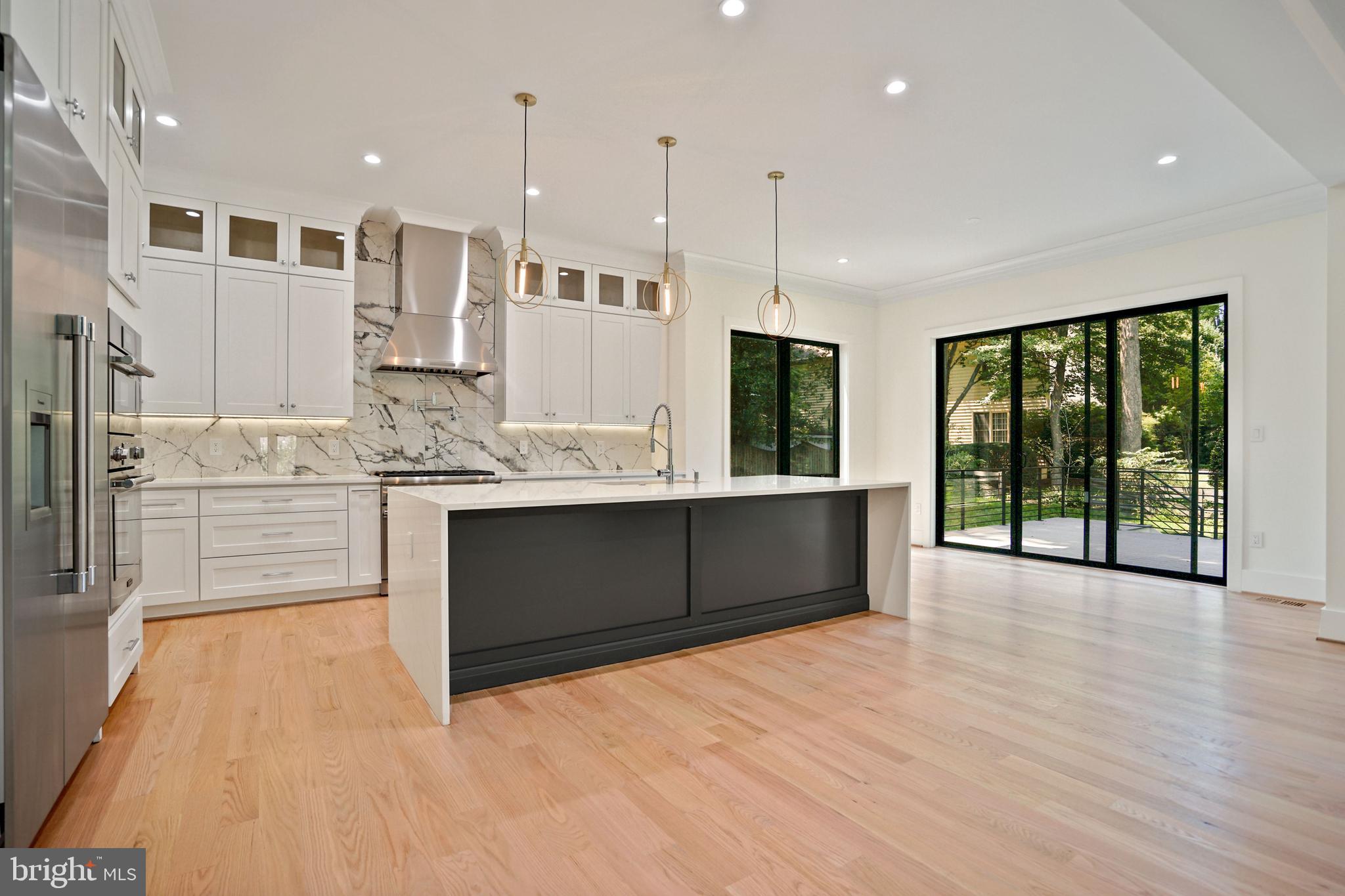 WESTBRIAR COUNTRY CLUB ESTATES - Residential