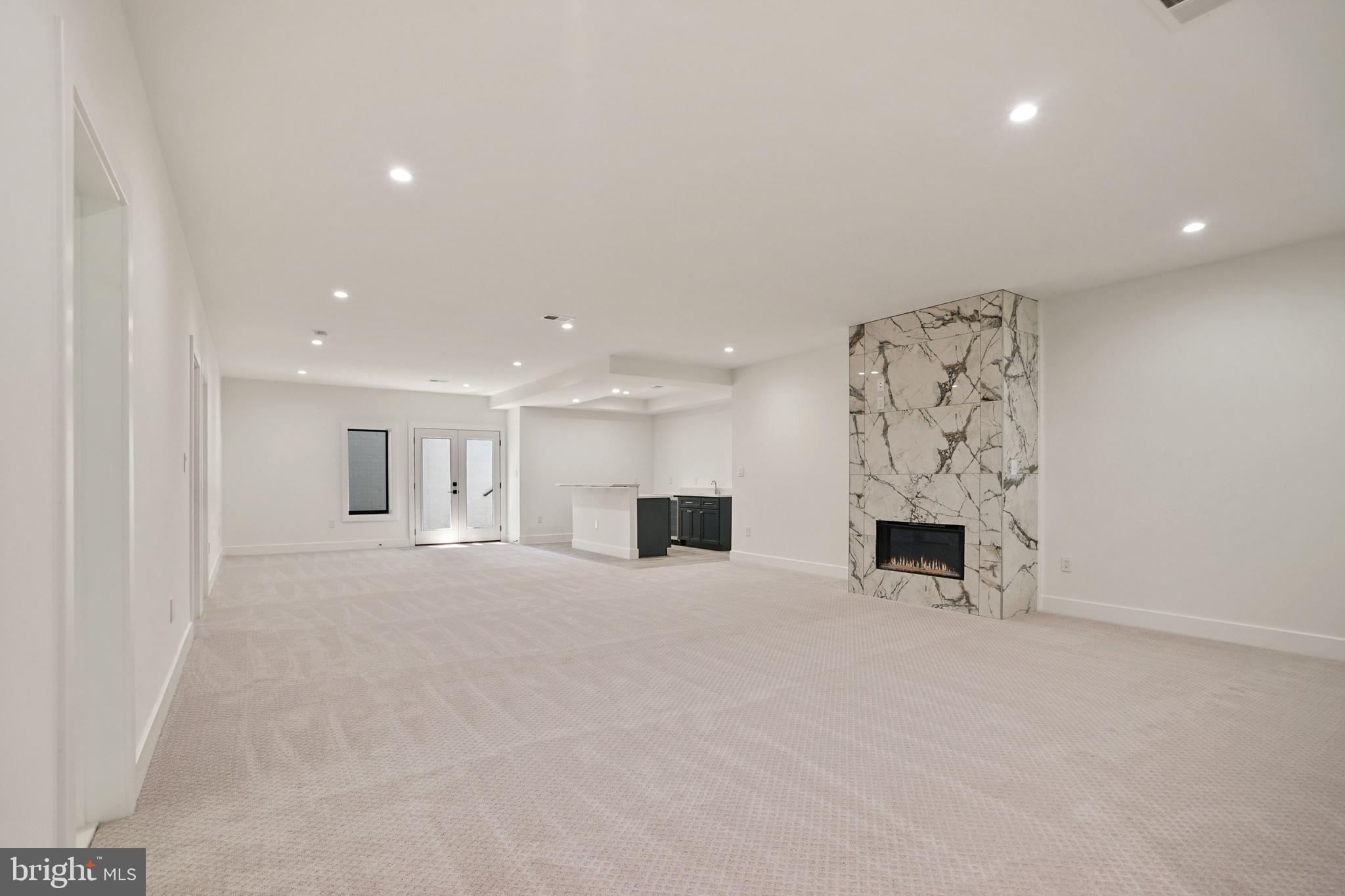 WESTBRIAR COUNTRY CLUB ESTATES - Residential