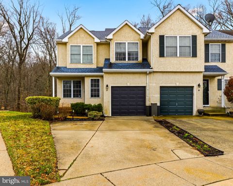 Townhouse For Sale - 91 Arbour Court<br/> Gloucester County, SEWELL, NJ 08080