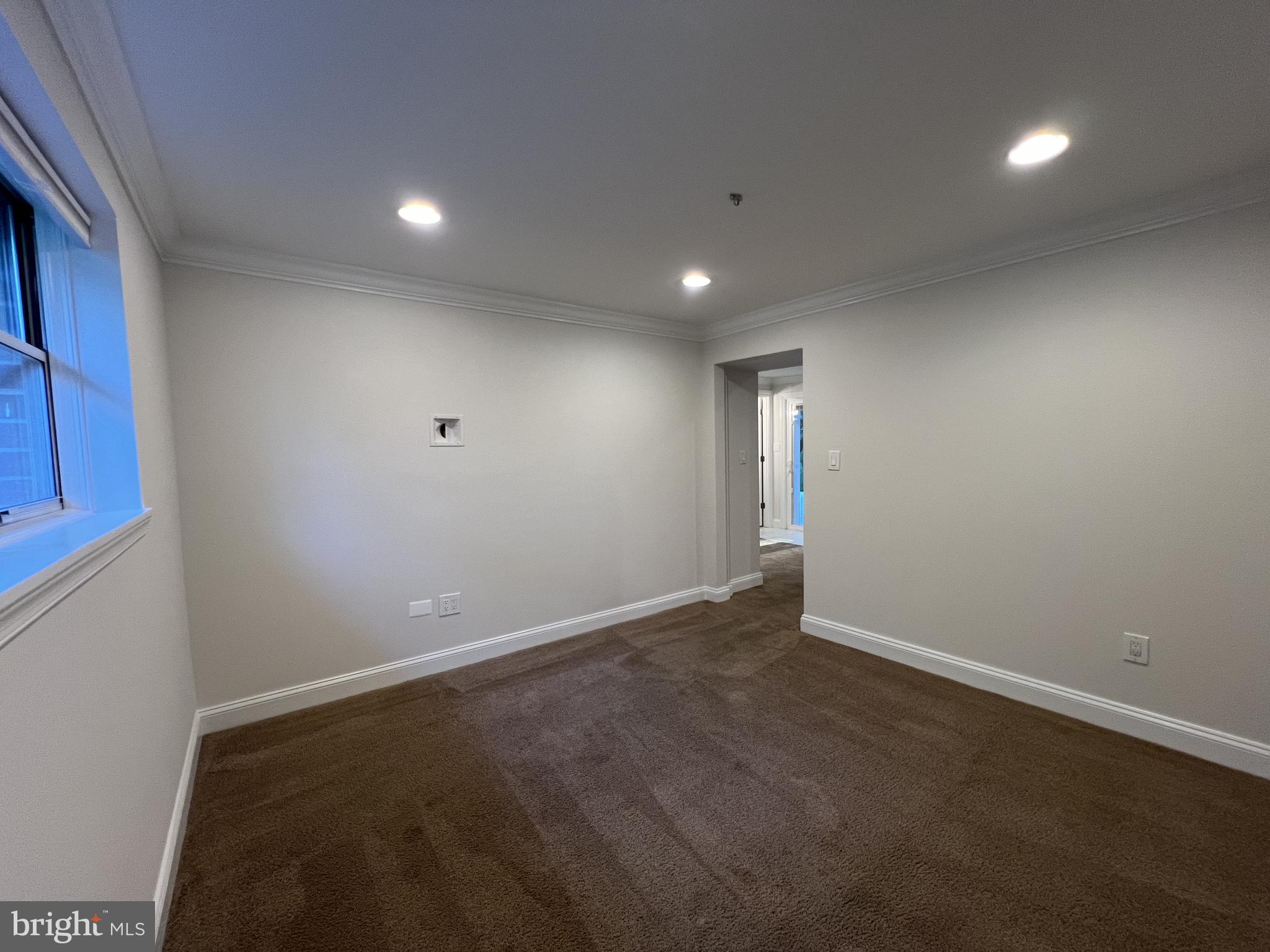 FLOWER HILL - Residential