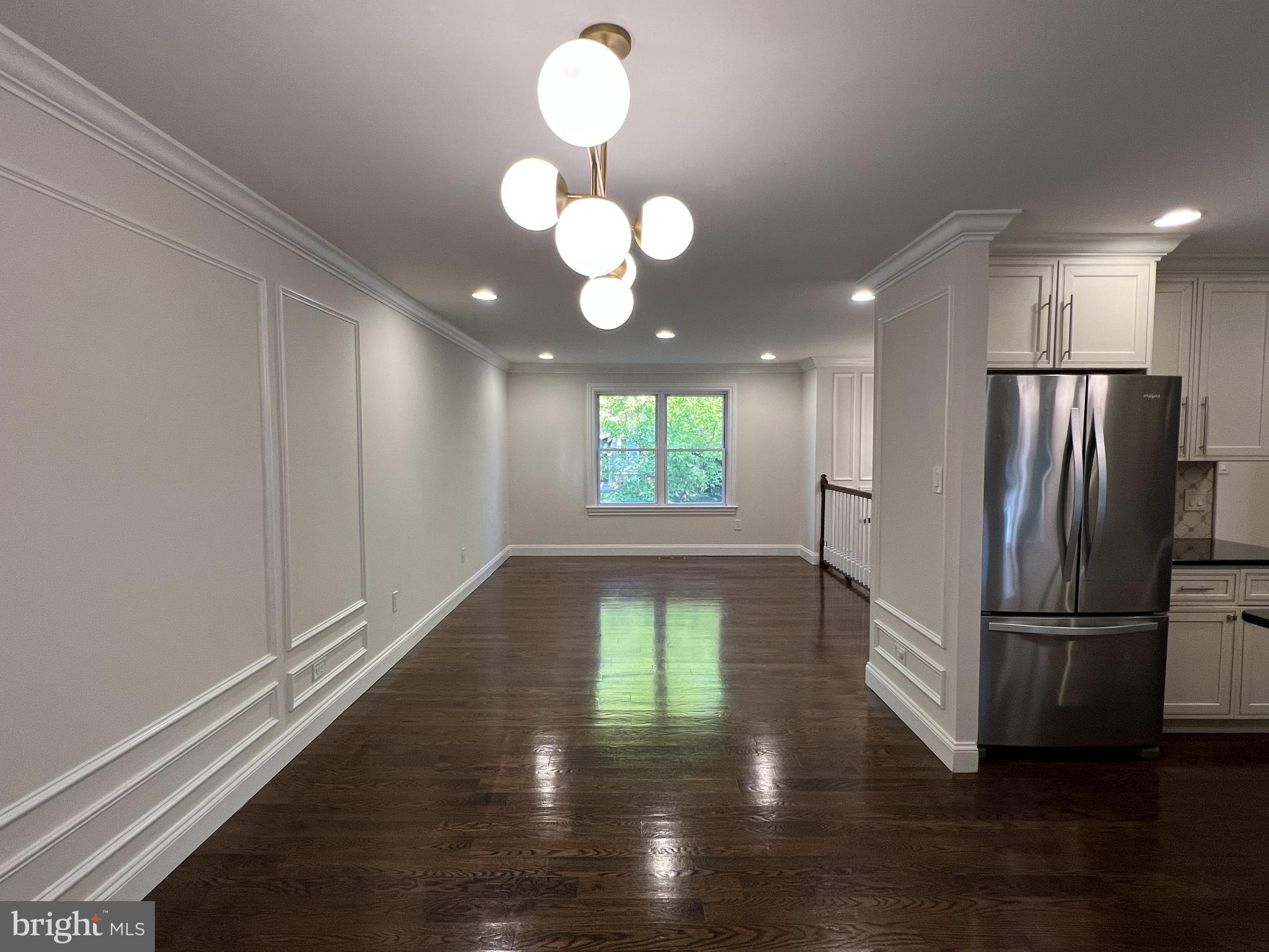 FLOWER HILL - Residential