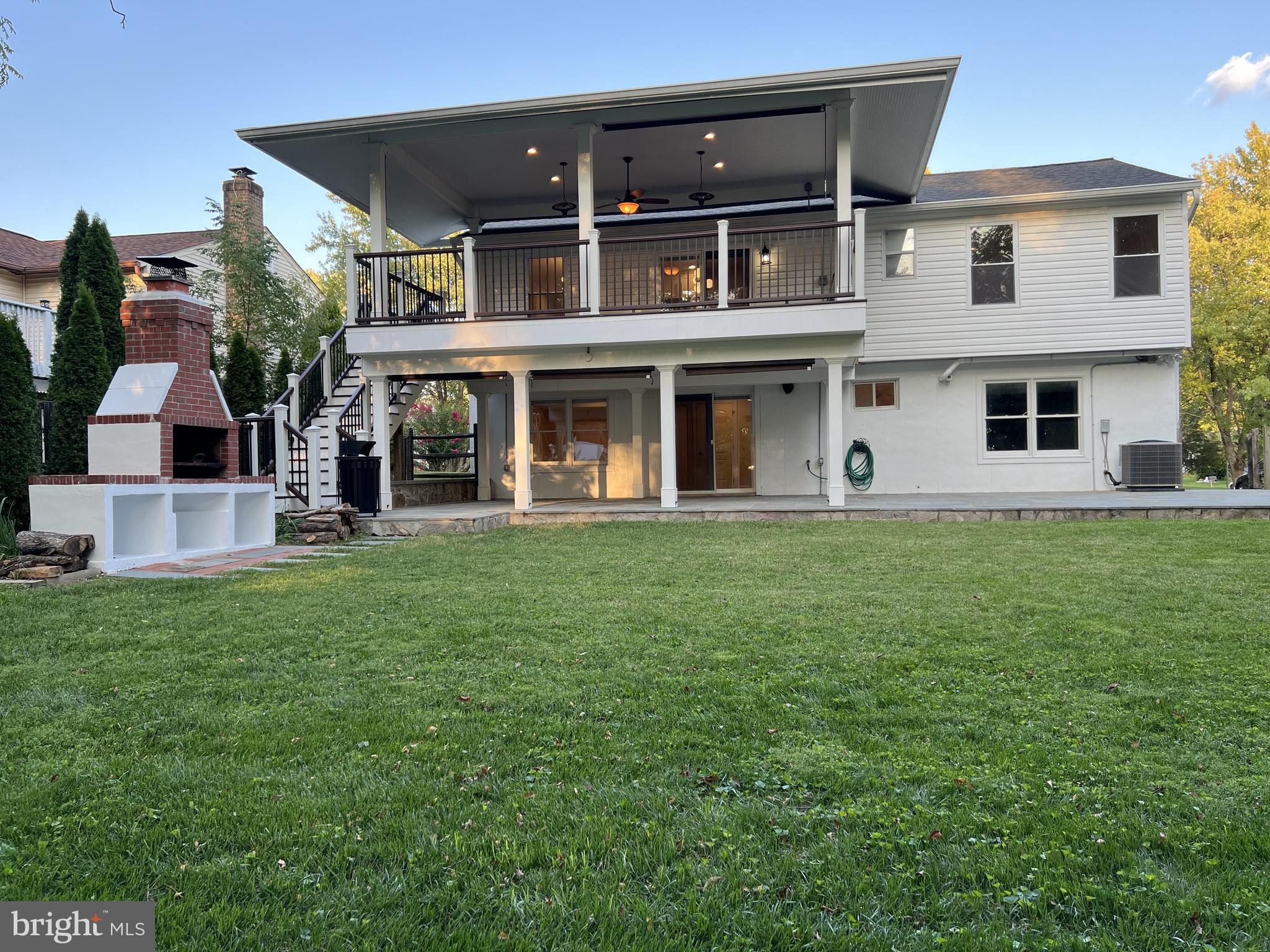 FLOWER HILL - Residential