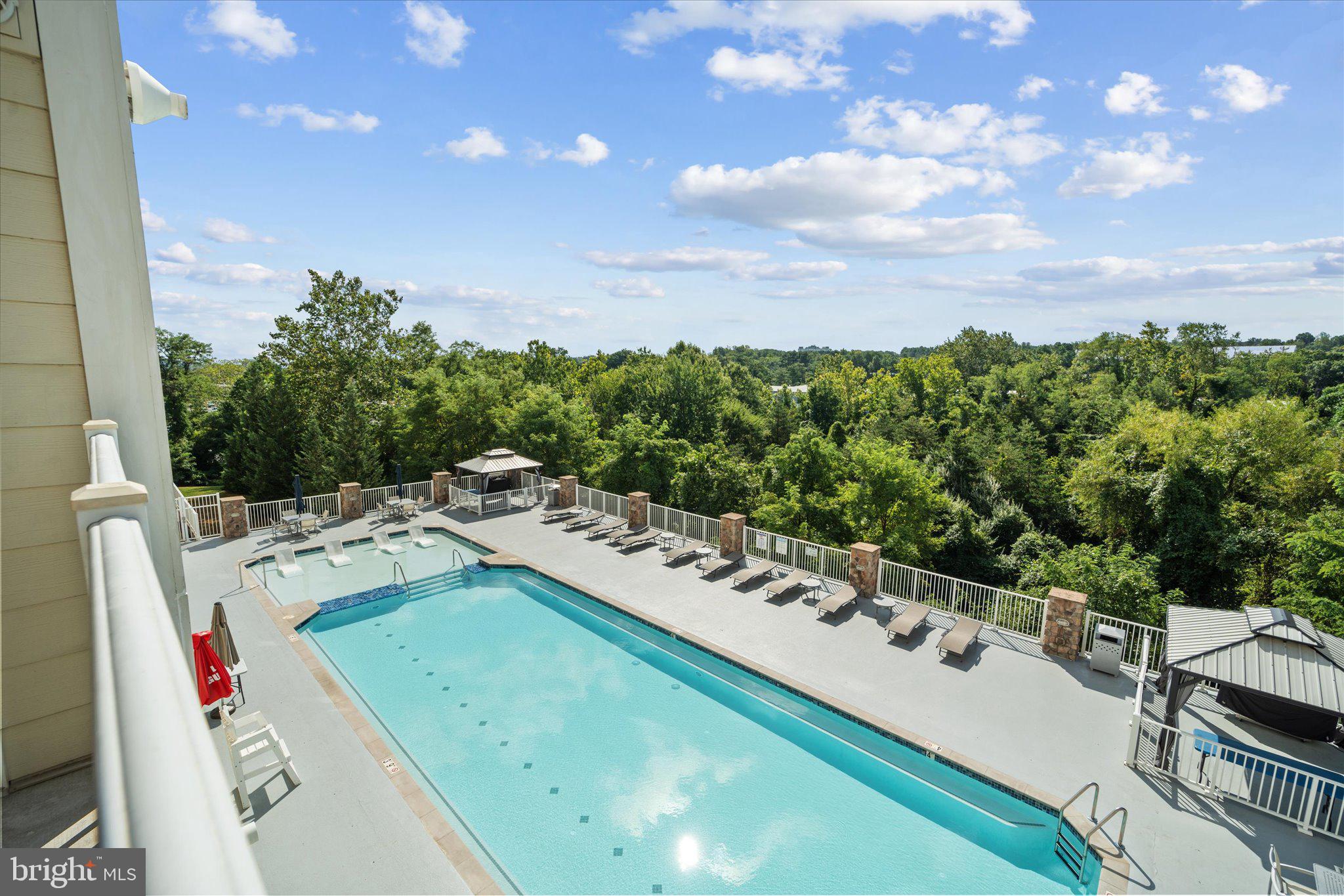 ISABELLA AT MONTICELLO MEWS - Residential