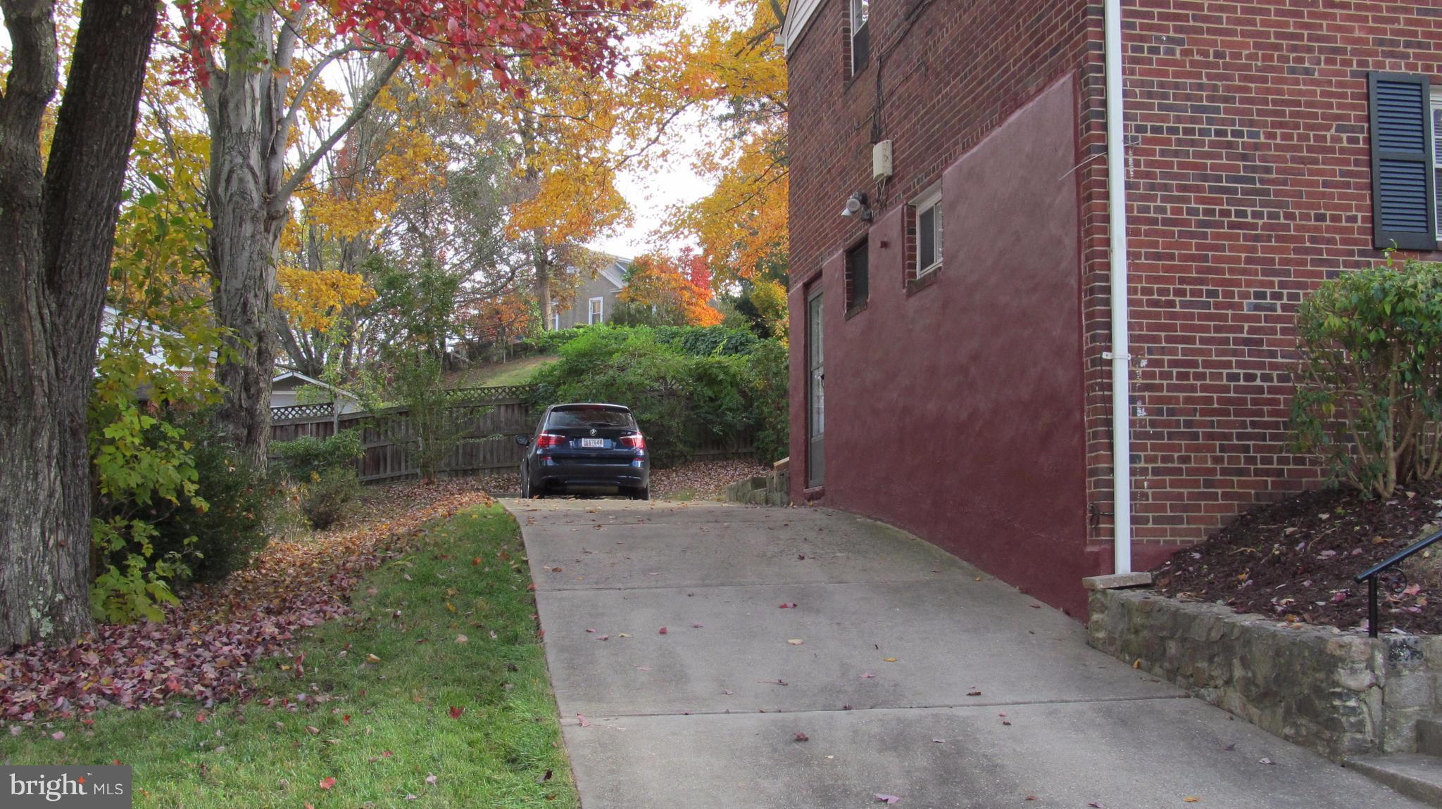 FRANKLIN PARK - Residential Lease