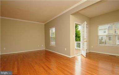 ASHBURN FARM - Residential Lease